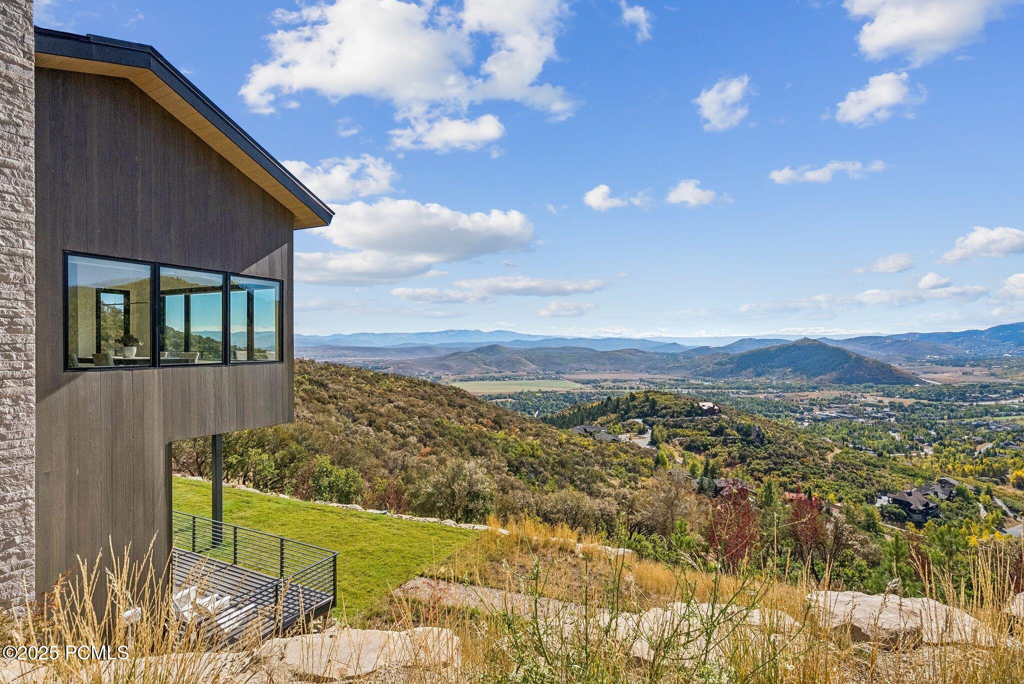 Park City, Utah 84098, United States, 5 Bedrooms Bedrooms, ,6 BathroomsBathrooms,Residential,Active,218568