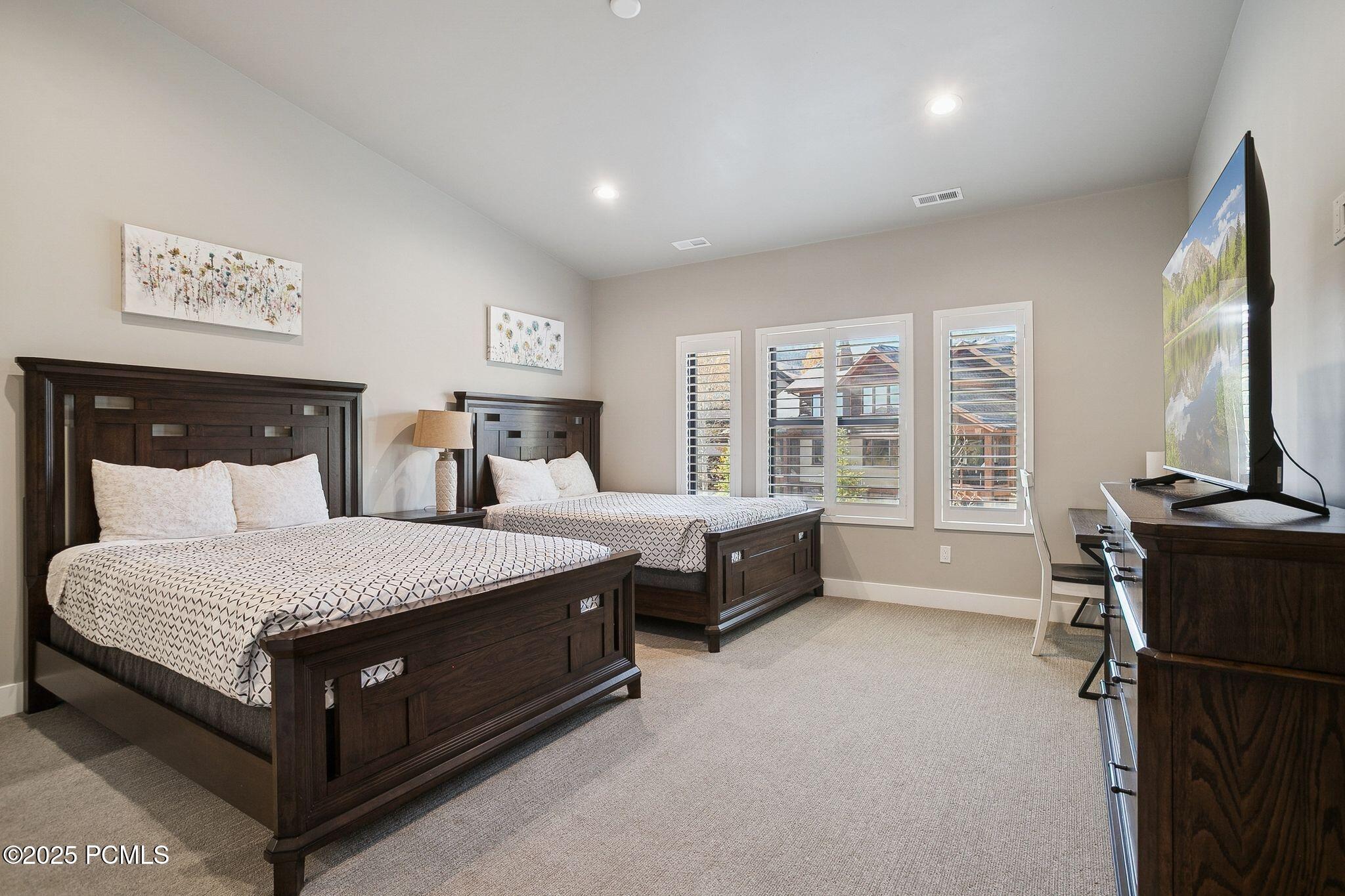 Heber City, Utah 84032, United States, 4 Bedrooms Bedrooms, ,4 BathroomsBathrooms,Residential,Active,236969