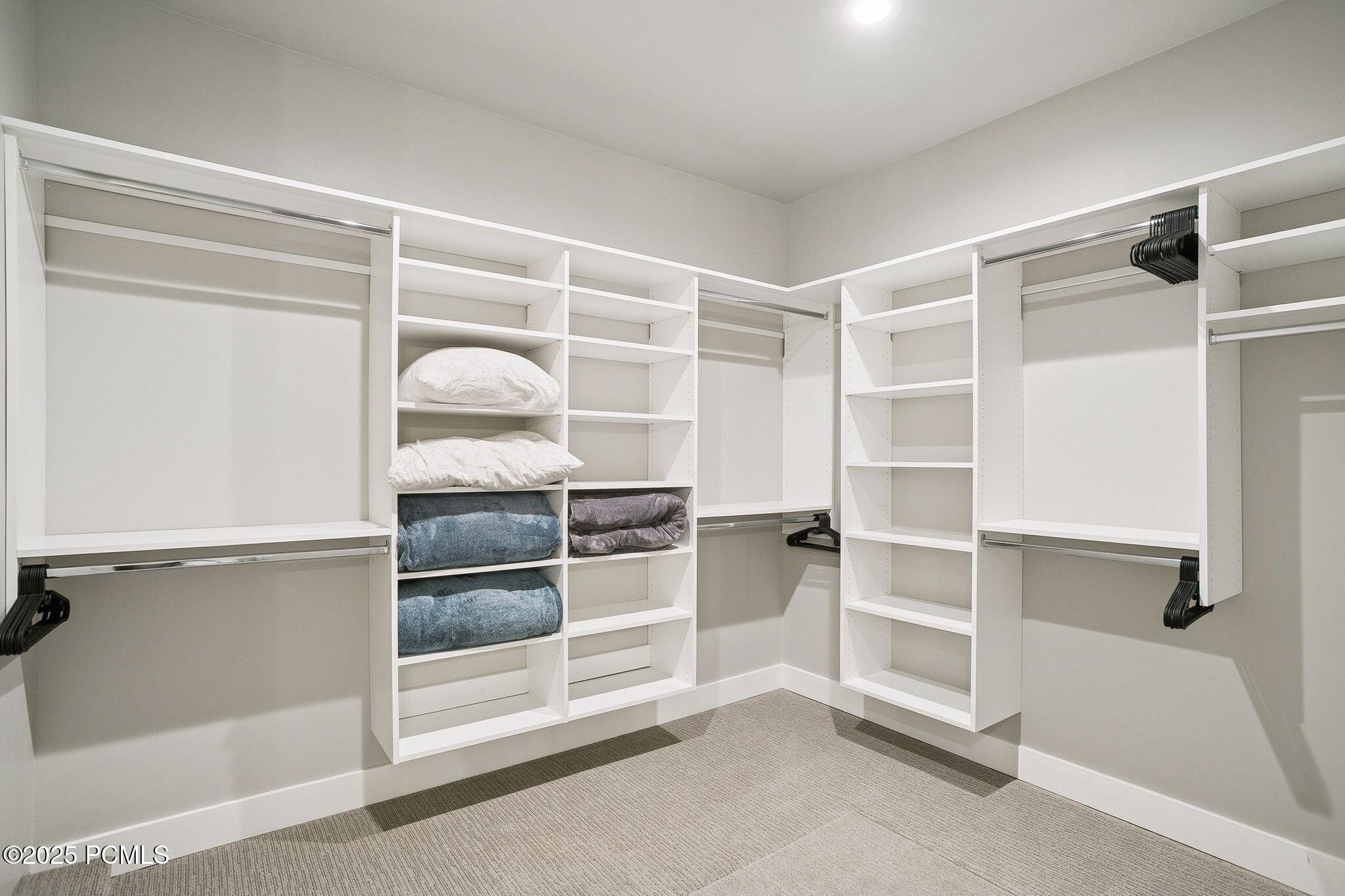 Heber City, Utah 84032, United States, 4 Bedrooms Bedrooms, ,4 BathroomsBathrooms,Residential,Active,236969