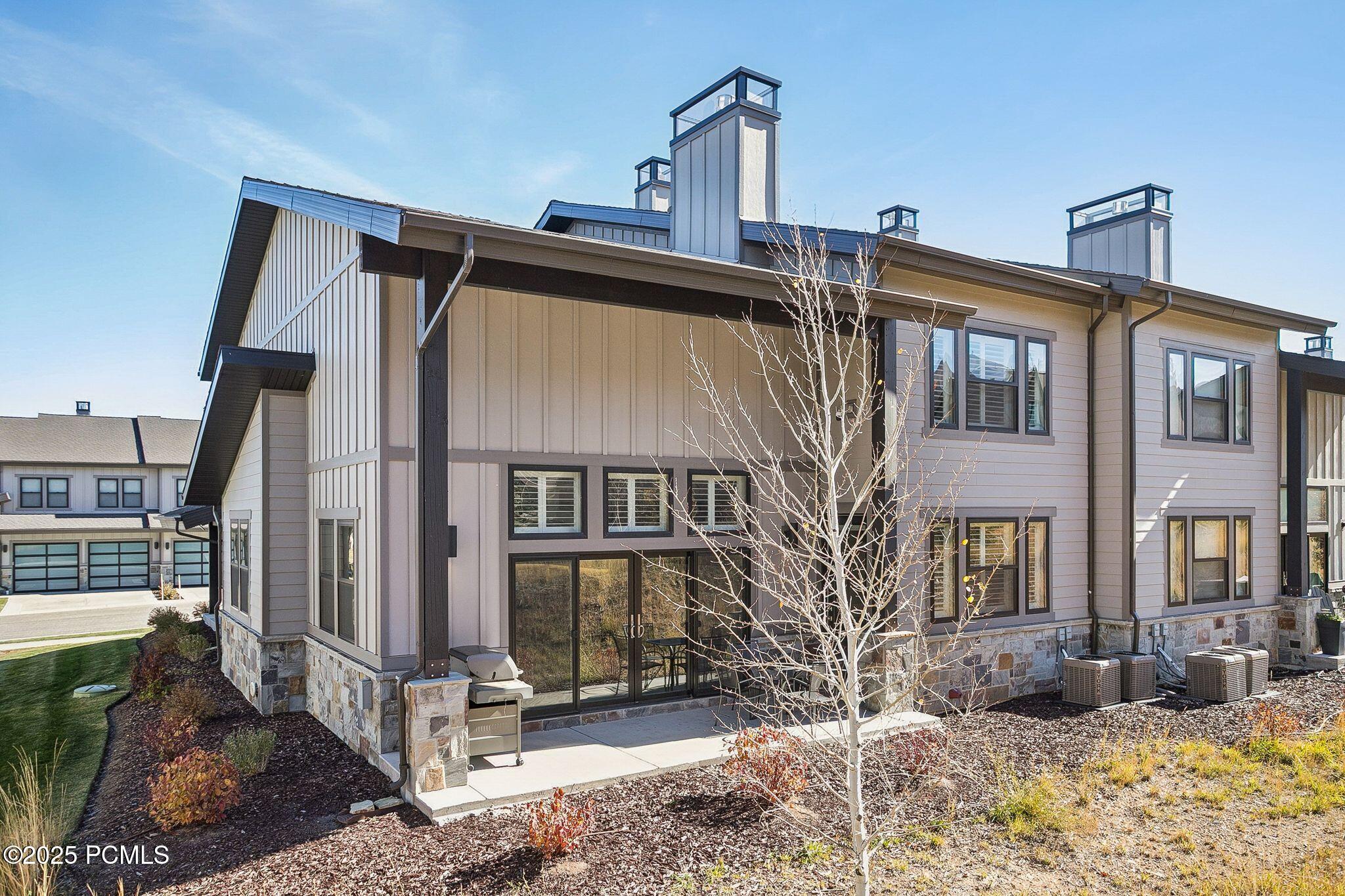 Heber City, Utah 84032, United States, 4 Bedrooms Bedrooms, ,4 BathroomsBathrooms,Residential,Active,236969