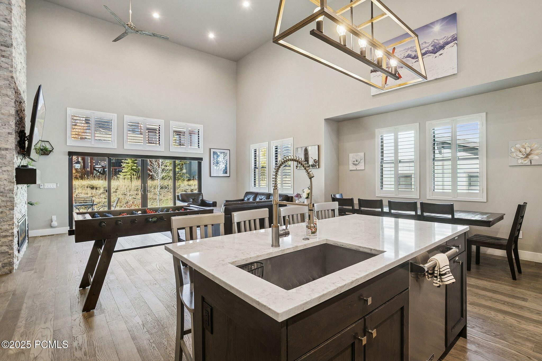 Heber City, Utah 84032, United States, 4 Bedrooms Bedrooms, ,4 BathroomsBathrooms,Residential,Active,236969