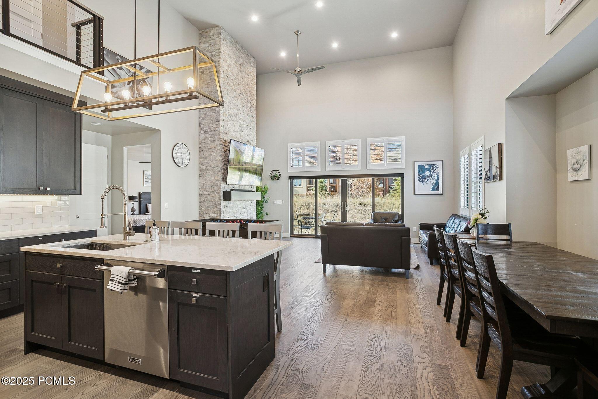 Heber City, Utah 84032, United States, 4 Bedrooms Bedrooms, ,4 BathroomsBathrooms,Residential,Active,236969