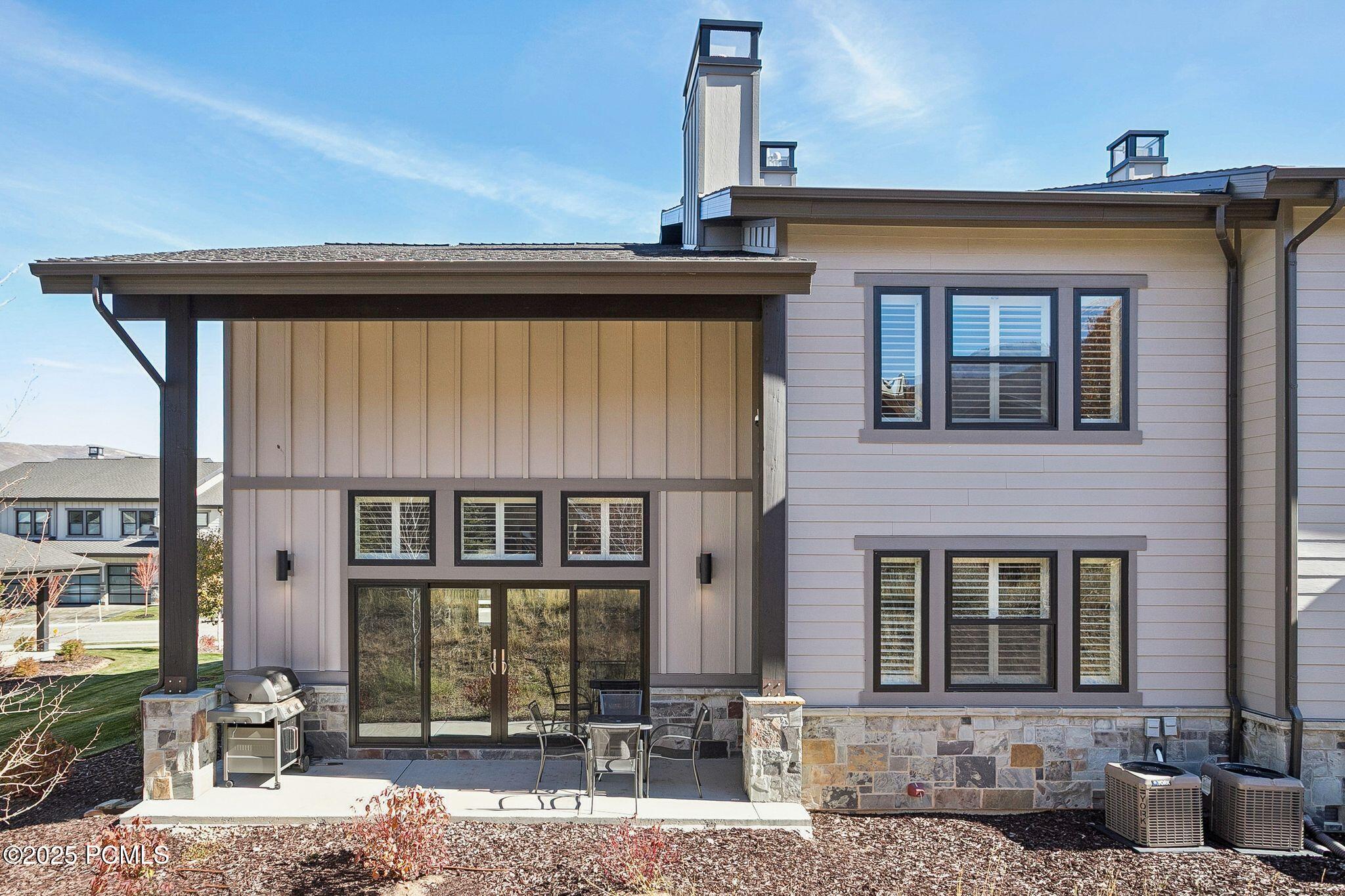 Heber City, Utah 84032, United States, 4 Bedrooms Bedrooms, ,4 BathroomsBathrooms,Residential,Active,236969