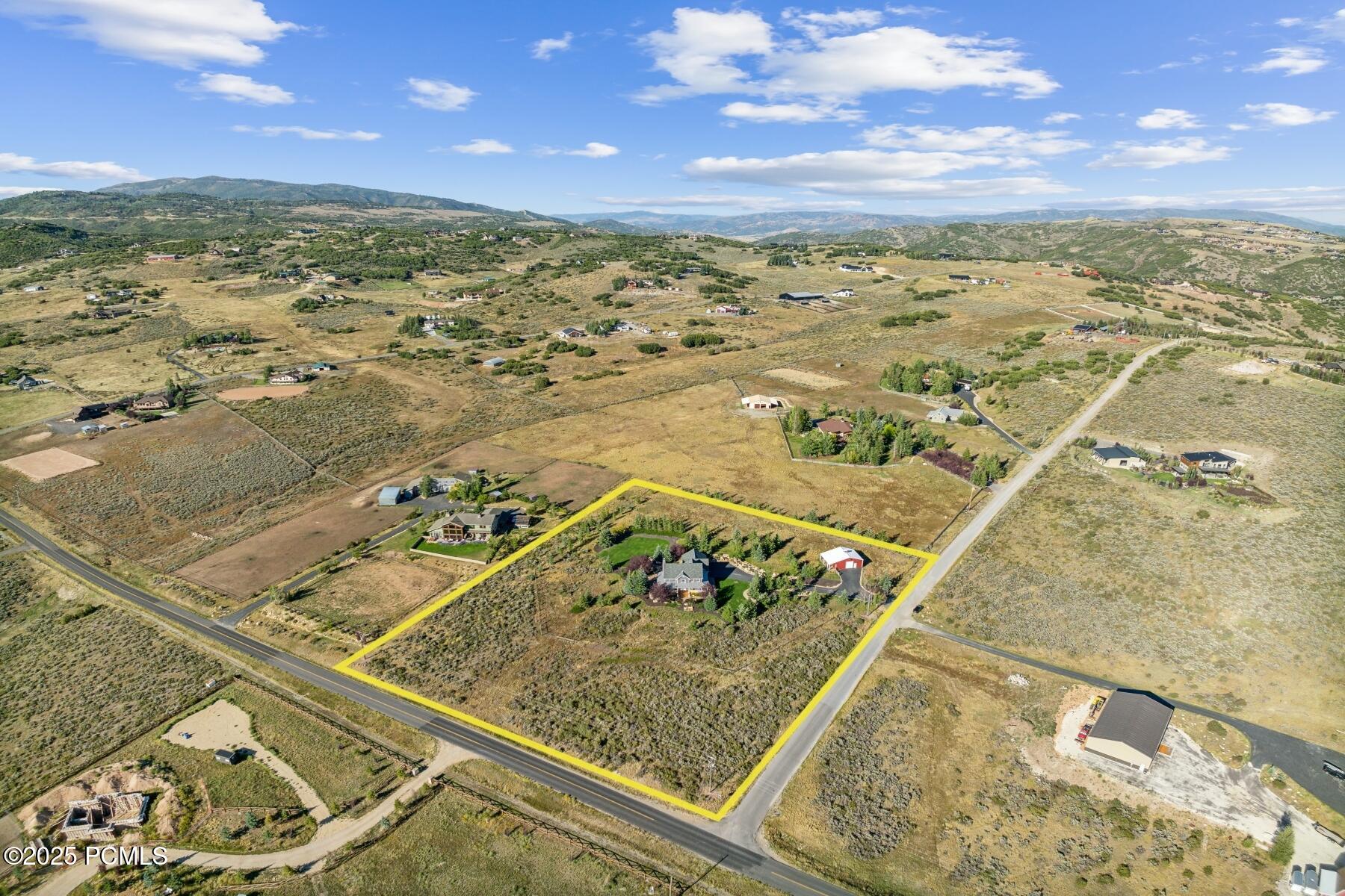 Park City, Utah 84098, United States, 4 Bedrooms Bedrooms, ,4 BathroomsBathrooms,Residential,Pending,109008