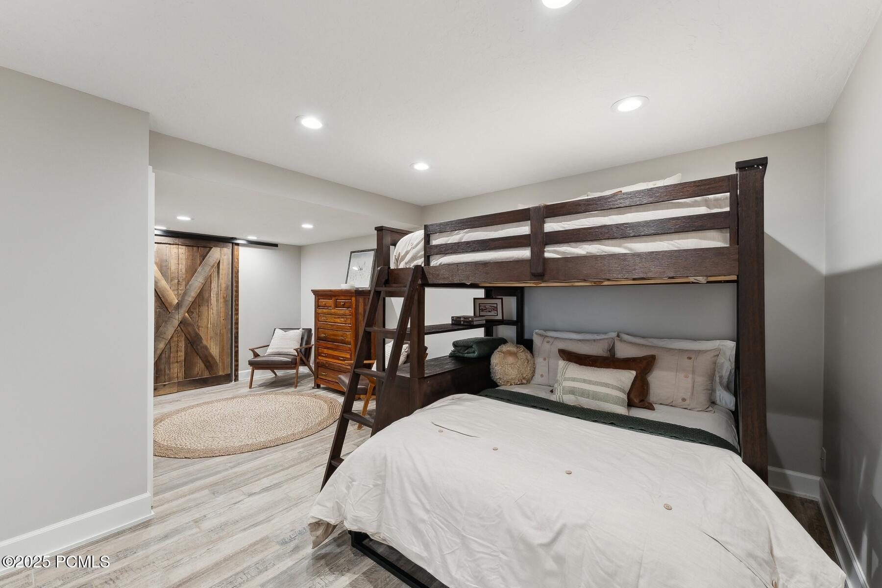 Park City, Utah 84098, United States, 4 Bedrooms Bedrooms, ,4 BathroomsBathrooms,Residential,Pending,109008