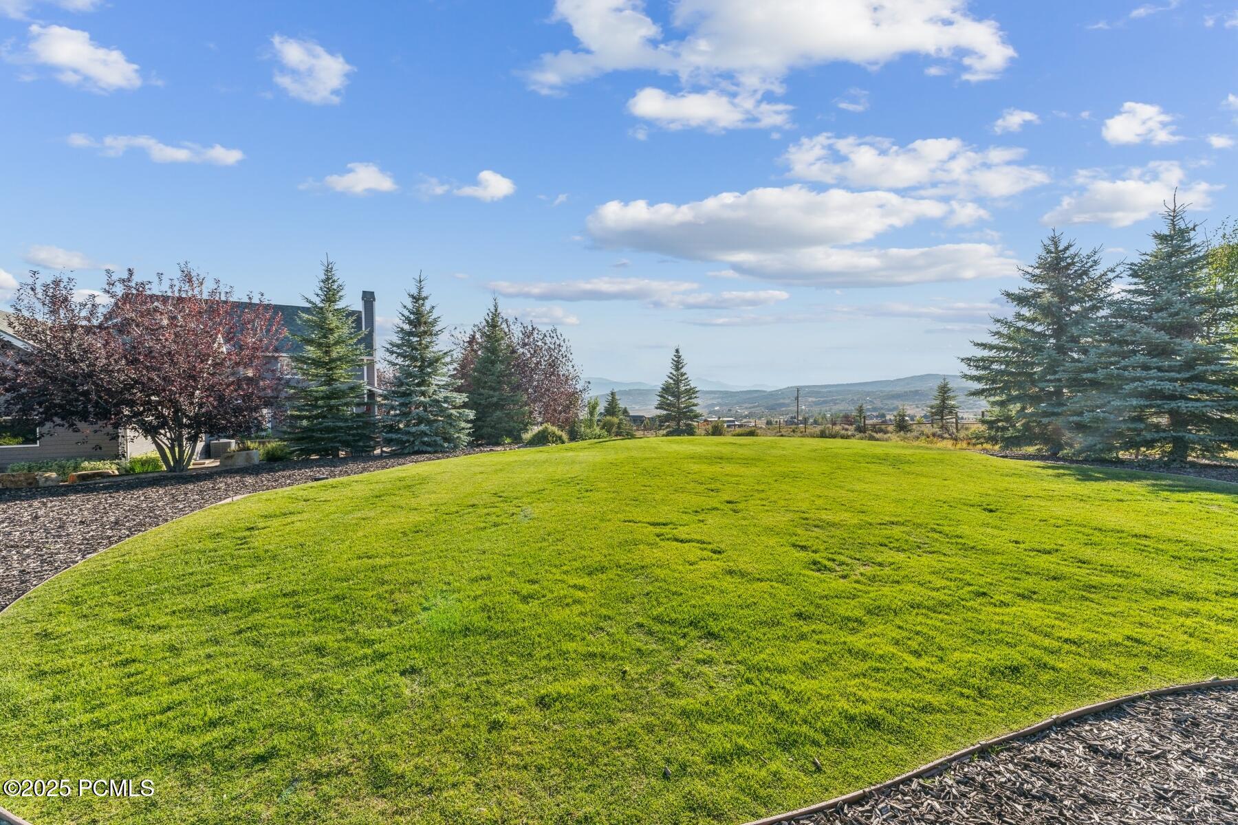 Park City, Utah 84098, United States, 4 Bedrooms Bedrooms, ,4 BathroomsBathrooms,Residential,Pending,109008