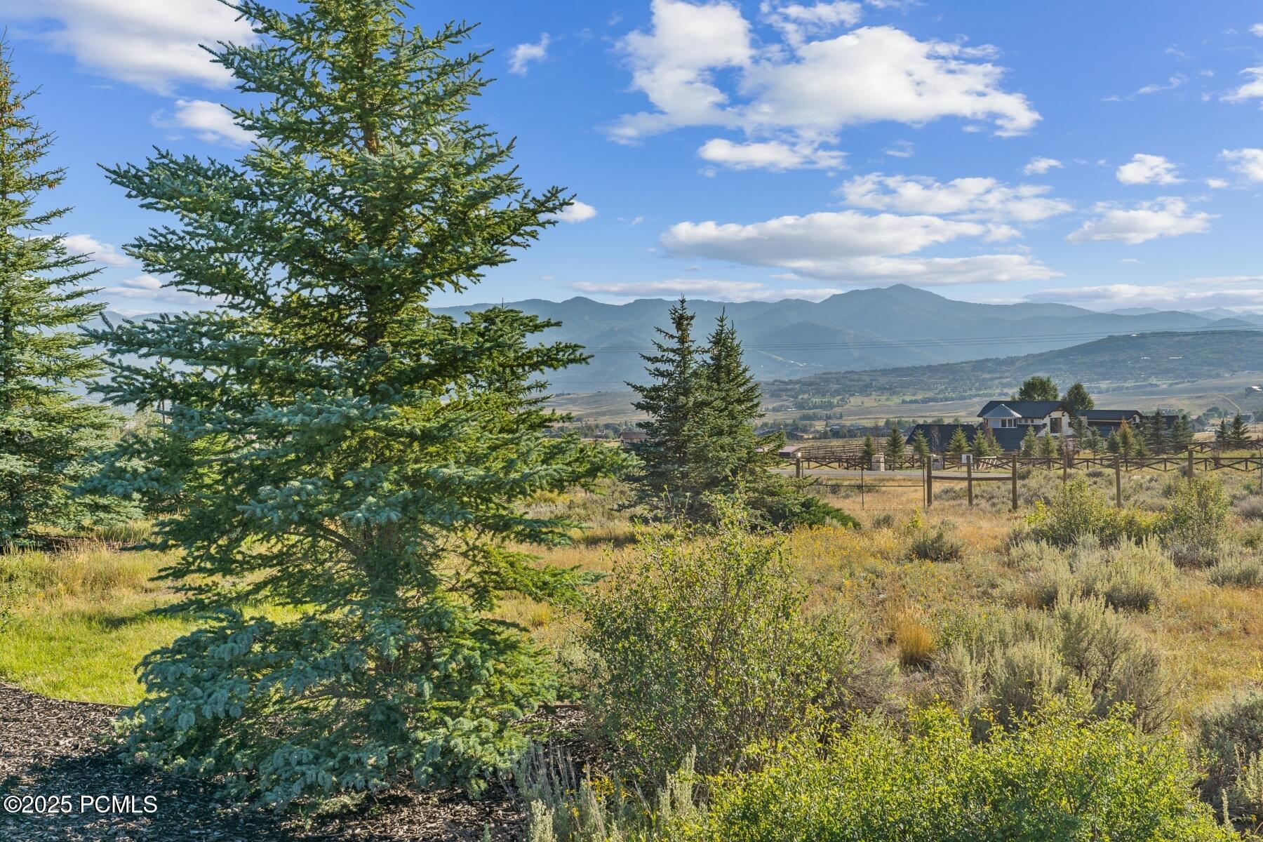 Park City, Utah 84098, United States, 4 Bedrooms Bedrooms, ,4 BathroomsBathrooms,Residential,Pending,109008