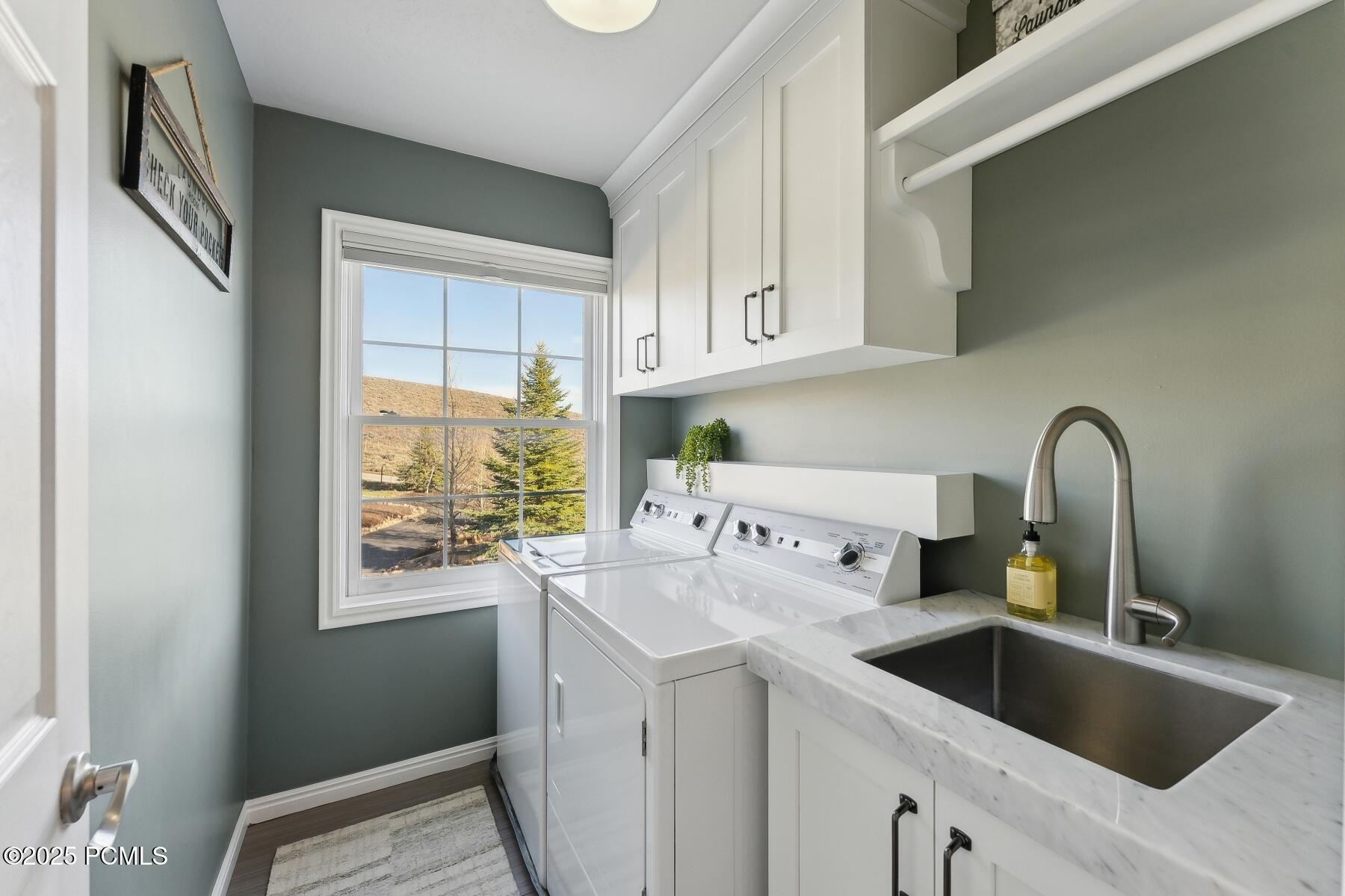 Park City, Utah 84098, United States, 4 Bedrooms Bedrooms, ,4 BathroomsBathrooms,Residential,Pending,109008