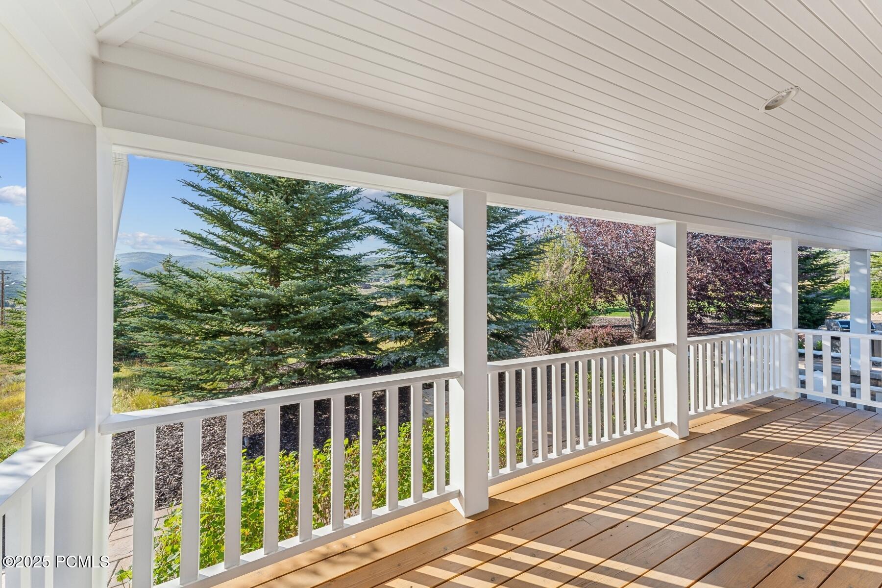 Park City, Utah 84098, United States, 4 Bedrooms Bedrooms, ,4 BathroomsBathrooms,Residential,Pending,109008