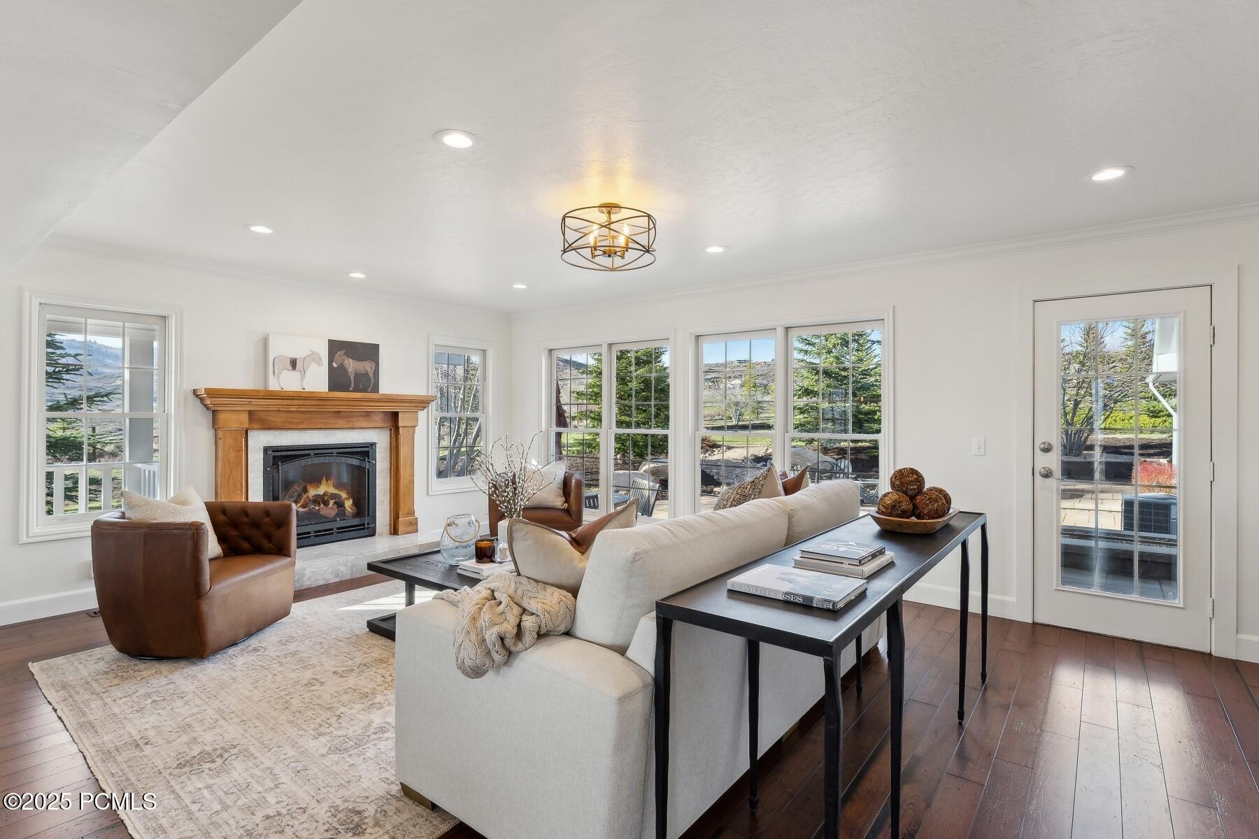 Park City, Utah 84098, United States, 4 Bedrooms Bedrooms, ,4 BathroomsBathrooms,Residential,Pending,109008