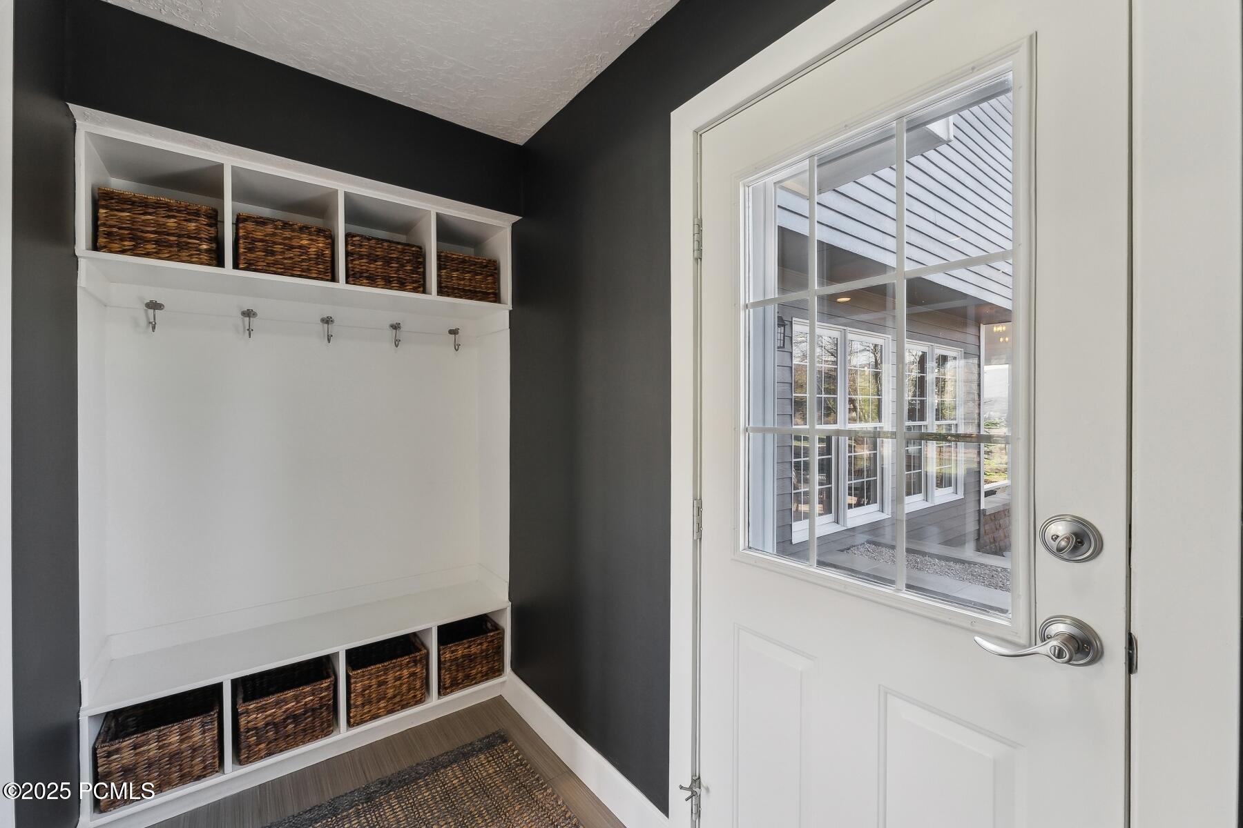 Park City, Utah 84098, United States, 4 Bedrooms Bedrooms, ,4 BathroomsBathrooms,Residential,Pending,109008