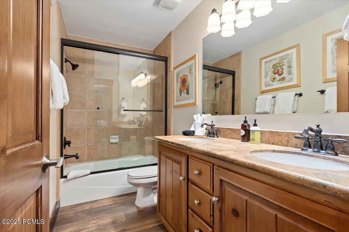 2305 Queen Esther Drive #201, Park City, Utah image 20