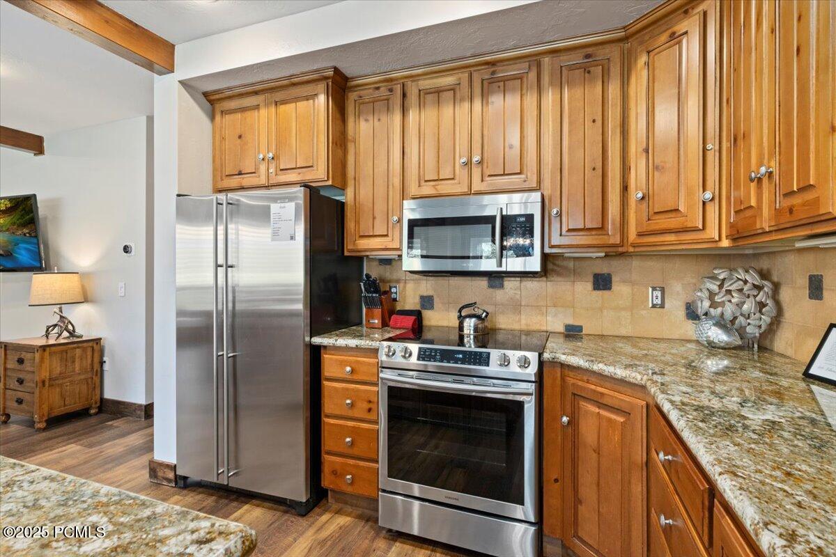 2305 Queen Esther Drive #201, Park City, Utah image 12
