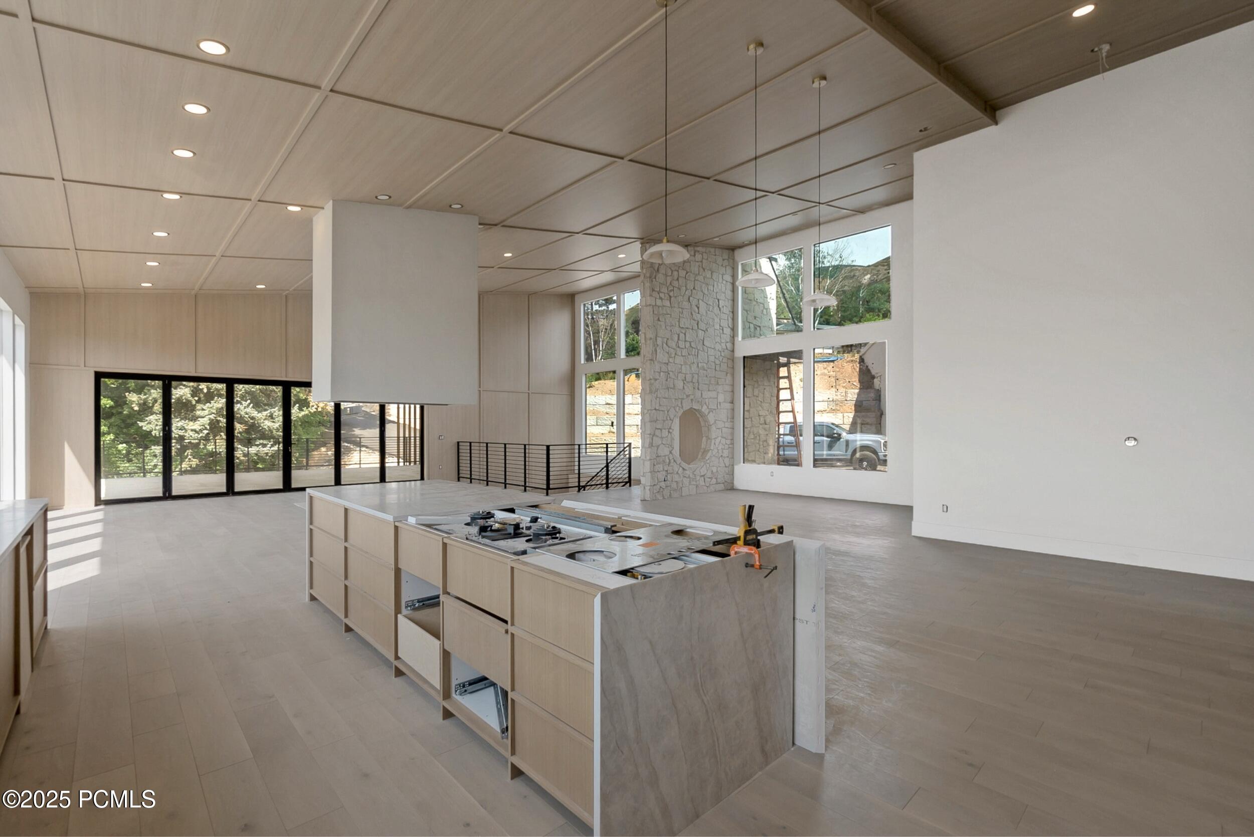 Salt Lake City, Utah 84108, United States, 5 Bedrooms Bedrooms, ,7 BathroomsBathrooms,Residential,Active,193829