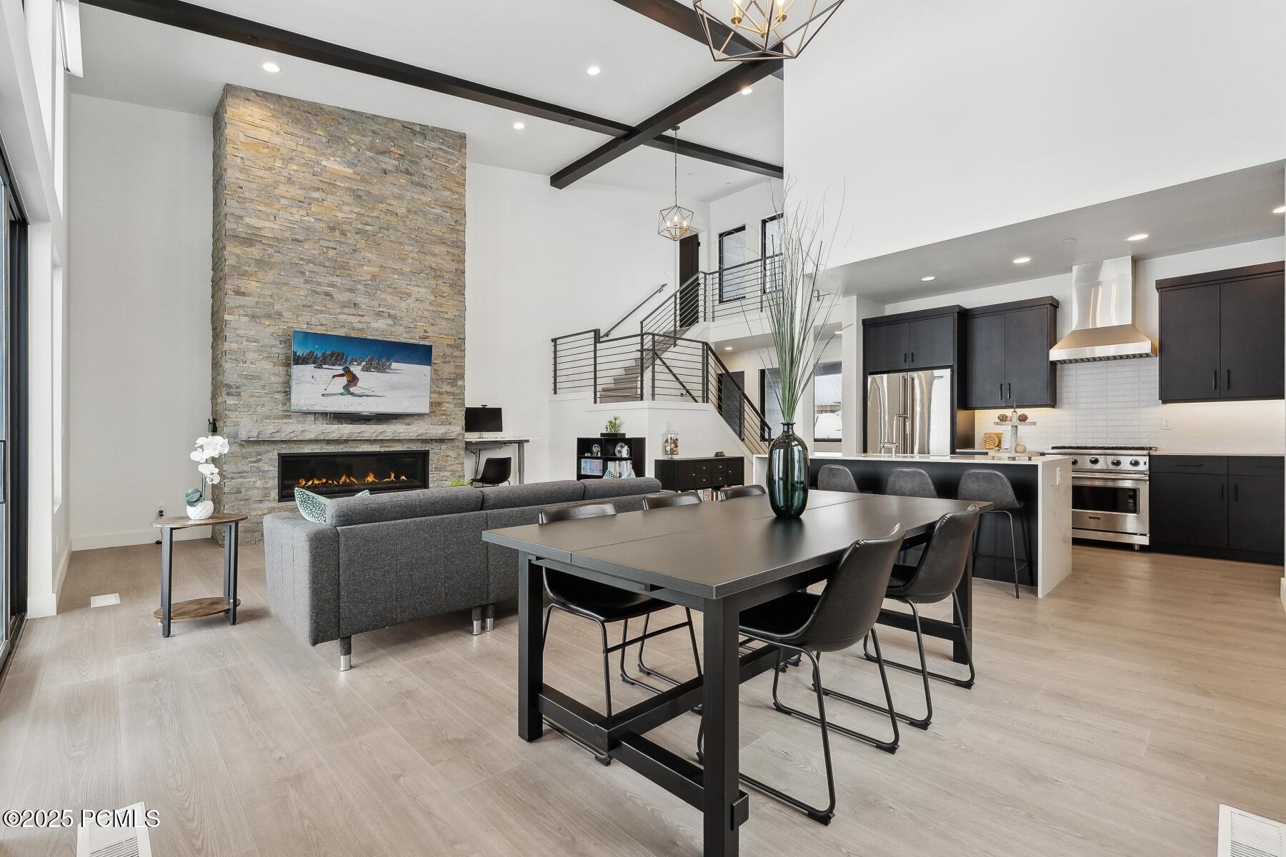 Park City, Utah 84098, United States, 3 Bedrooms Bedrooms, ,4 BathroomsBathrooms,Residential,Active,13582