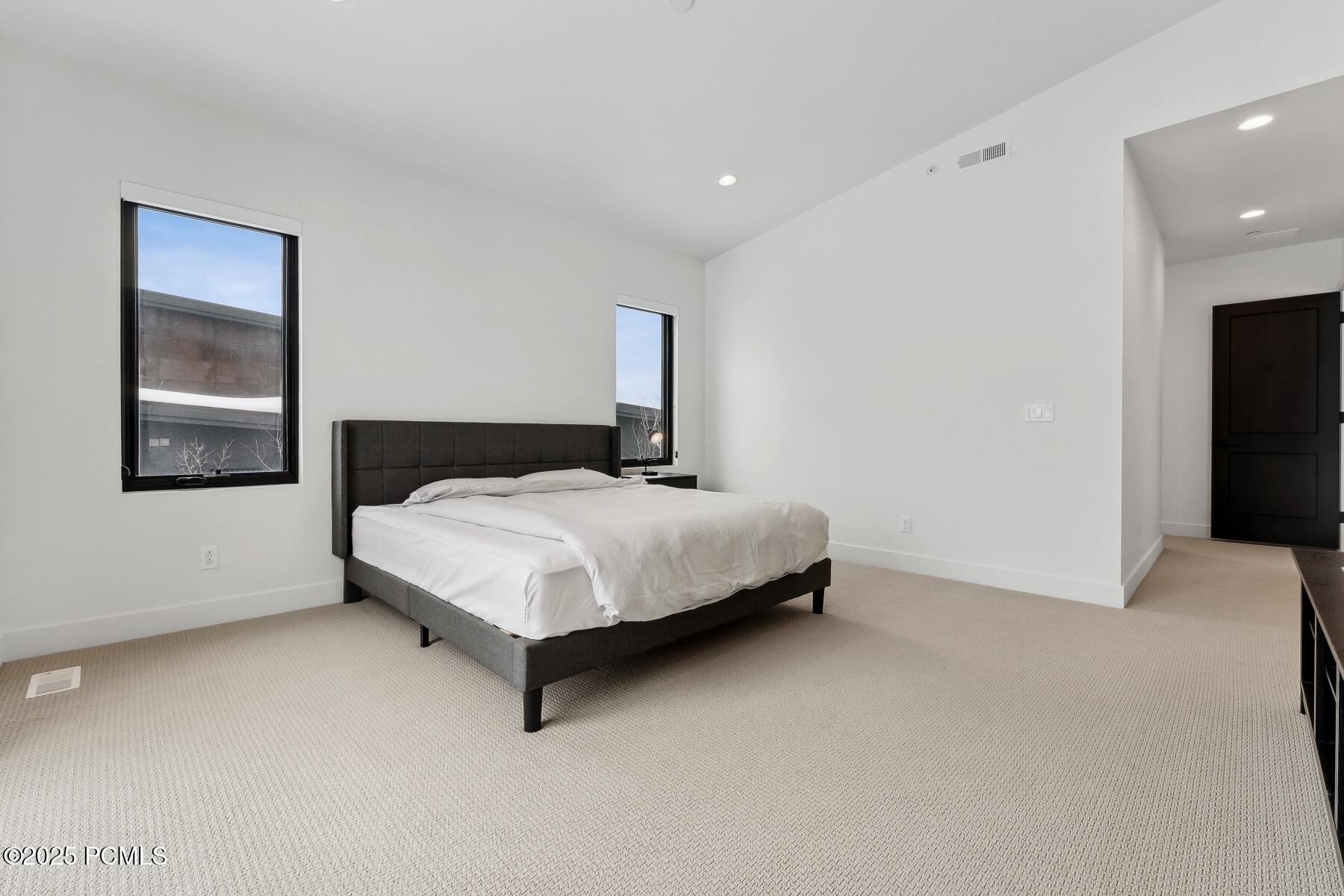 Park City, Utah 84098, United States, 3 Bedrooms Bedrooms, ,4 BathroomsBathrooms,Residential,Active,13582