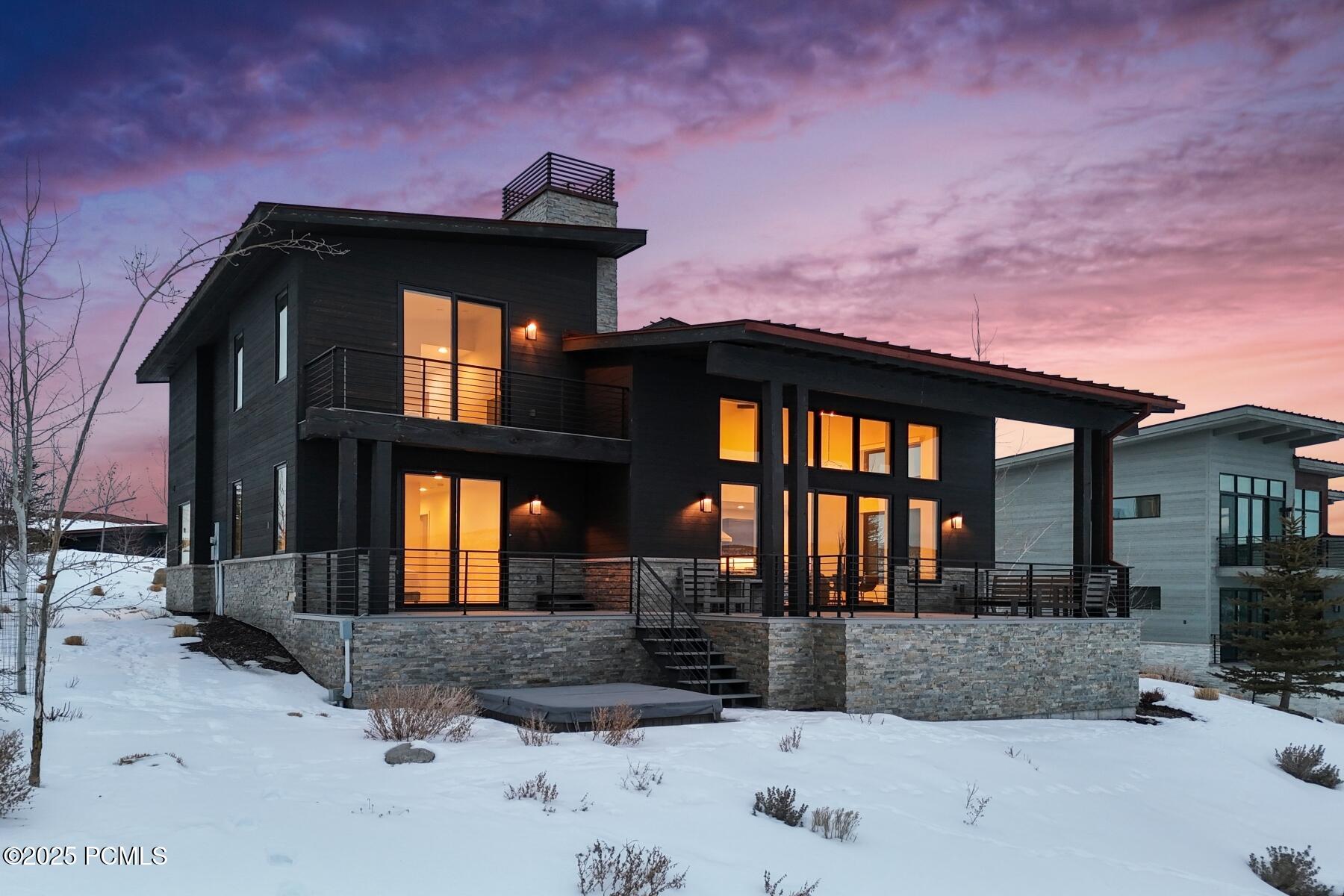 Park City, Utah 84098, United States, 3 Bedrooms Bedrooms, ,4 BathroomsBathrooms,Residential,Active,13582