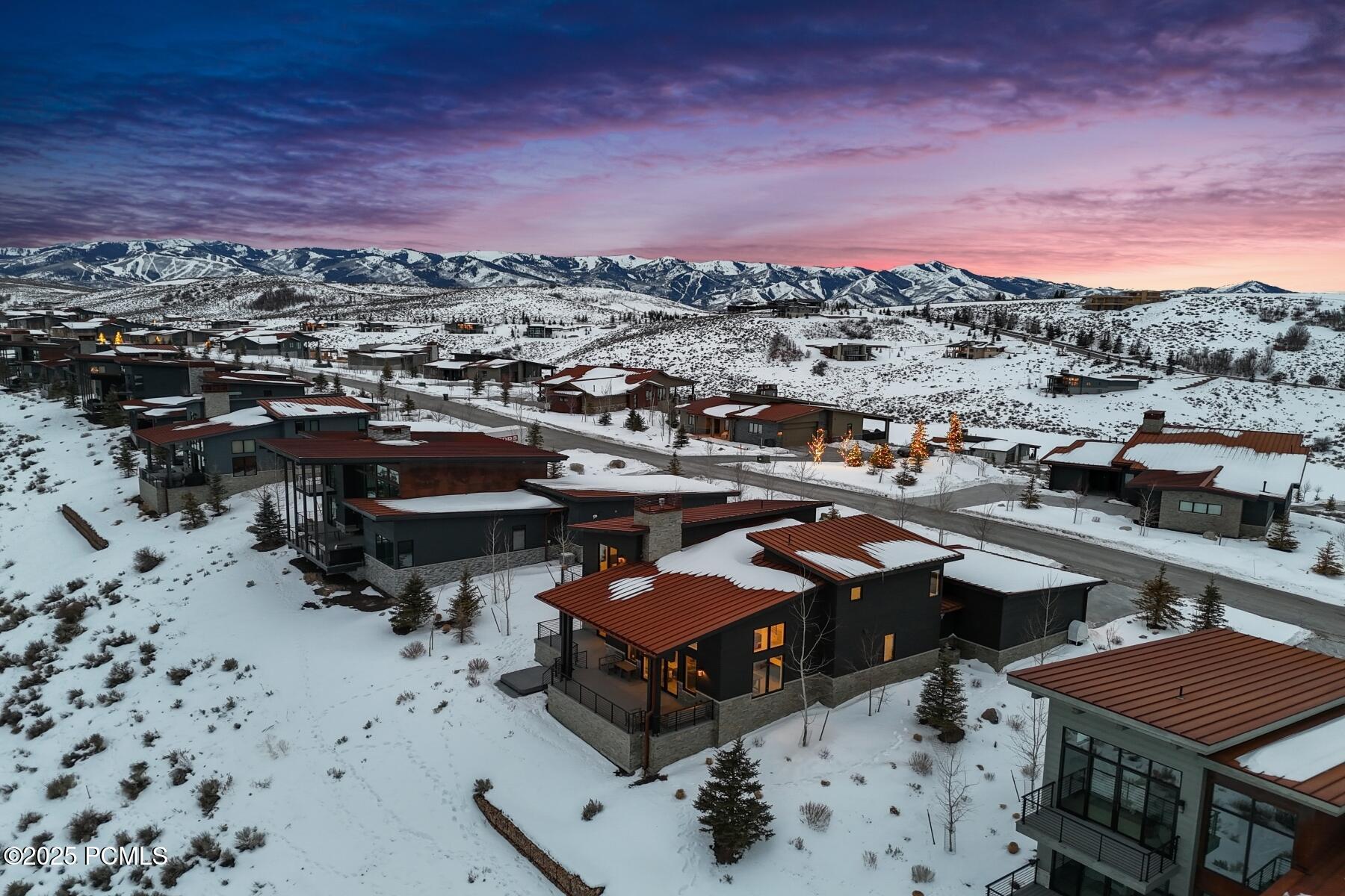 Park City, Utah 84098, United States, 3 Bedrooms Bedrooms, ,4 BathroomsBathrooms,Residential,Active,13582