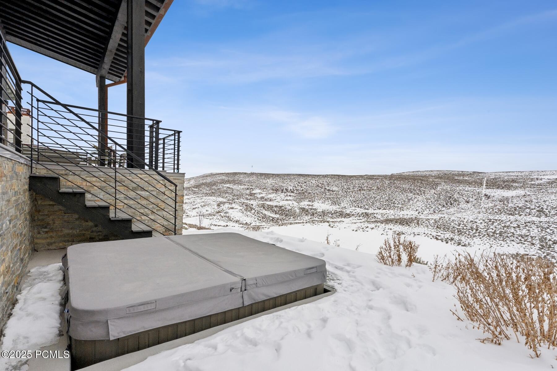 Park City, Utah 84098, United States, 3 Bedrooms Bedrooms, ,4 BathroomsBathrooms,Residential,Active,13582