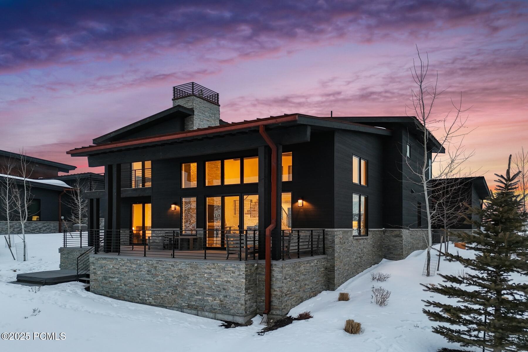 Park City, Utah 84098, United States, 3 Bedrooms Bedrooms, ,4 BathroomsBathrooms,Residential,Active,13582