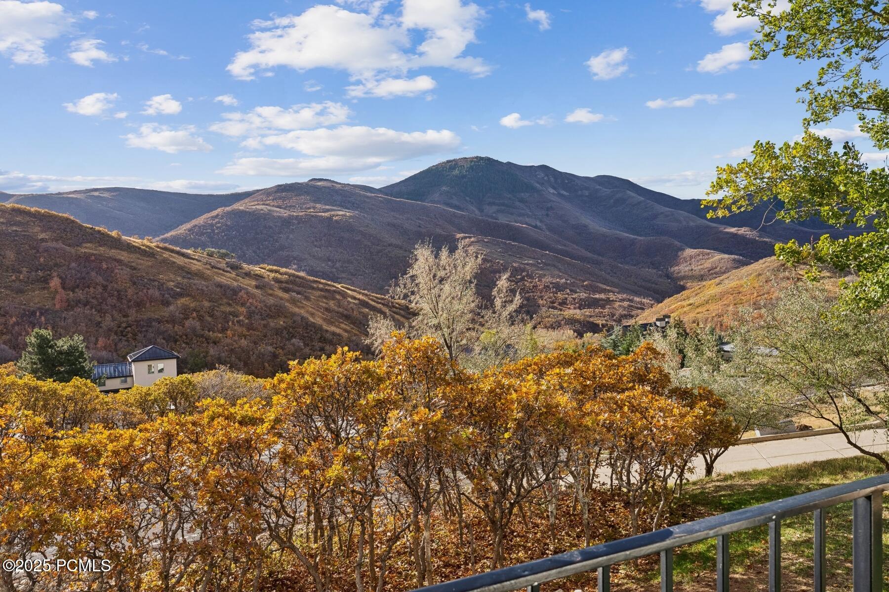 Salt Lake City, Utah 84108, United States, 5 Bedrooms Bedrooms, ,5 BathroomsBathrooms,Residential,Active,230910