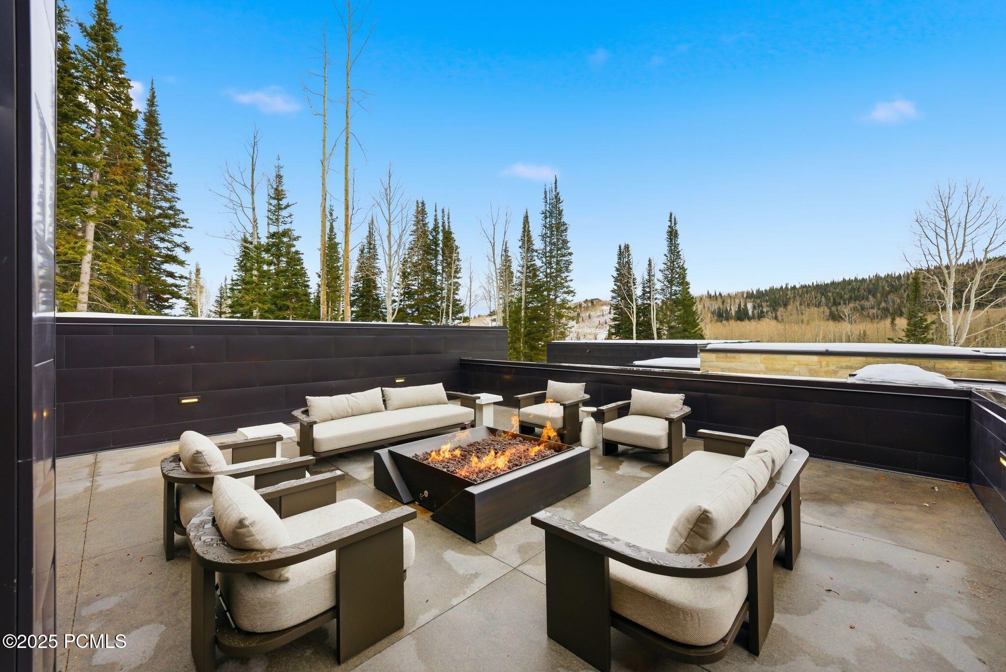 Park City, Utah 84060, United States, 6 Bedrooms Bedrooms, ,8 BathroomsBathrooms,Residential,Active,4161