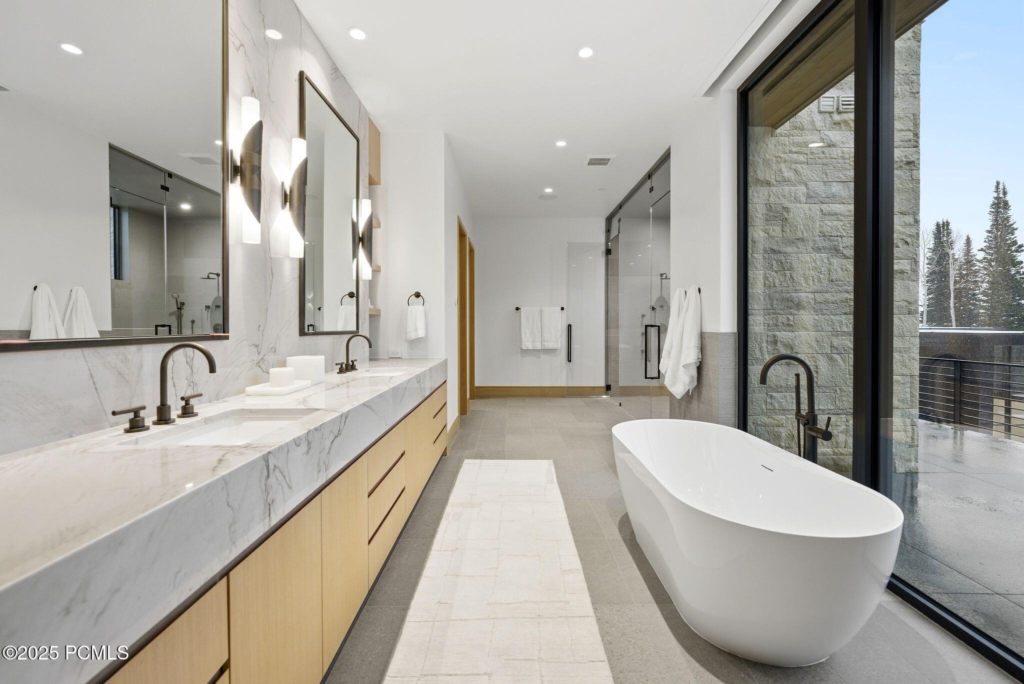 Park City, Utah 84060, United States, 6 Bedrooms Bedrooms, ,8 BathroomsBathrooms,Residential,Active,4161