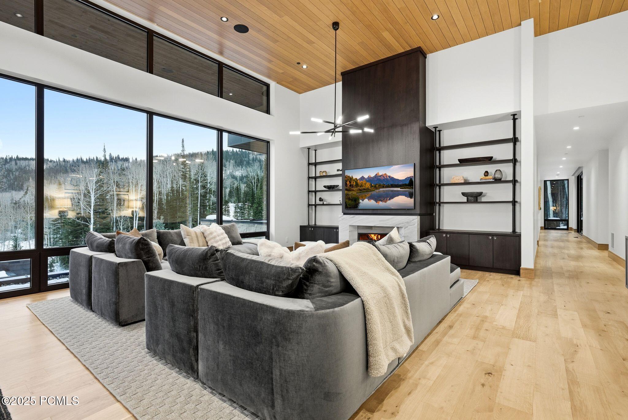 Park City, Utah 84060, United States, 6 Bedrooms Bedrooms, ,8 BathroomsBathrooms,Residential,Active,4161