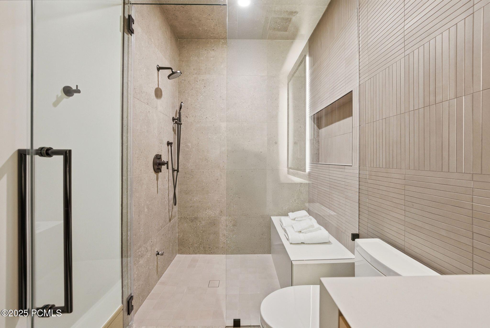 Park City, Utah 84060, United States, 6 Bedrooms Bedrooms, ,8 BathroomsBathrooms,Residential,Active,4161