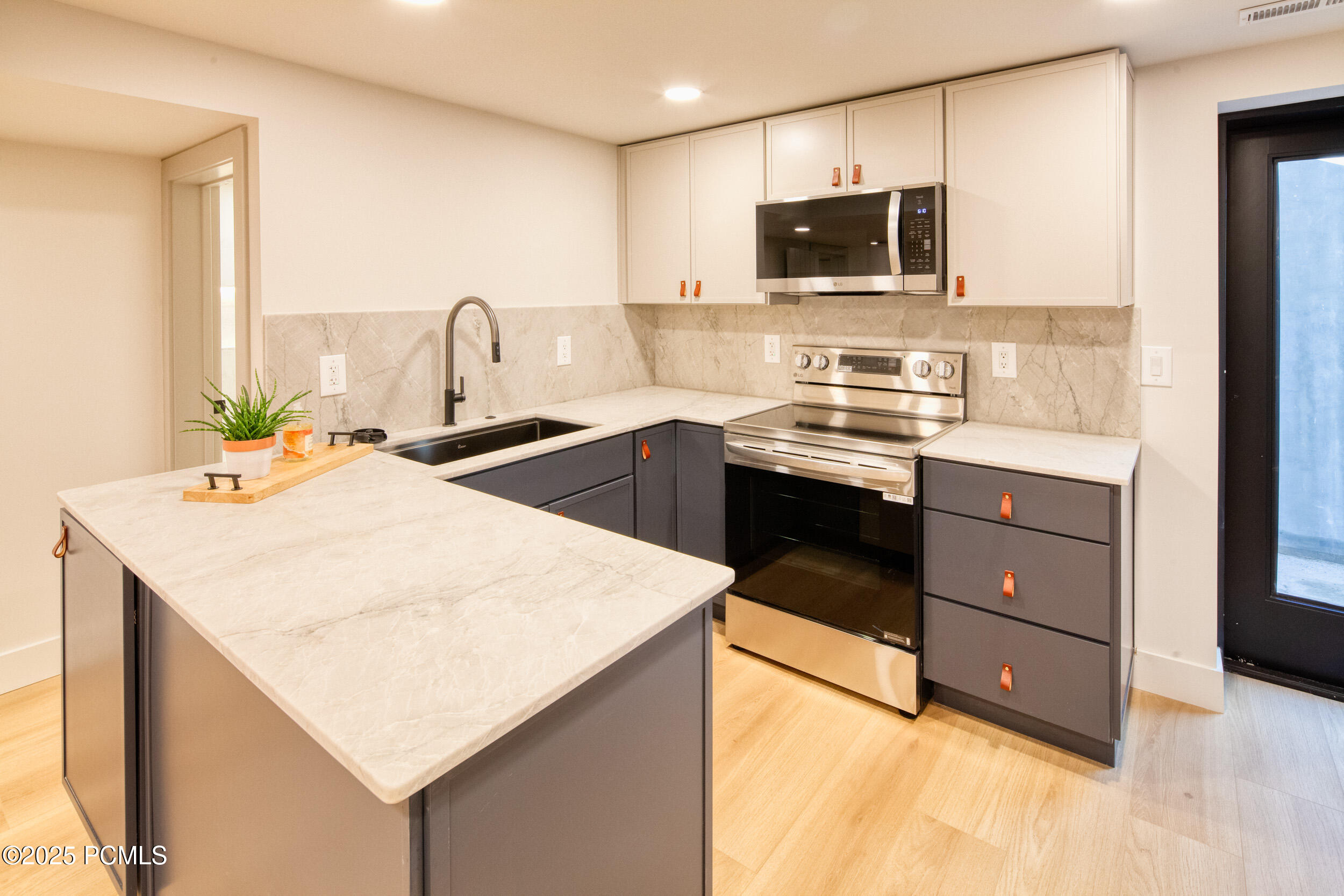 3787 E Little Cottonwood Lane, Sandy, Utah image 49