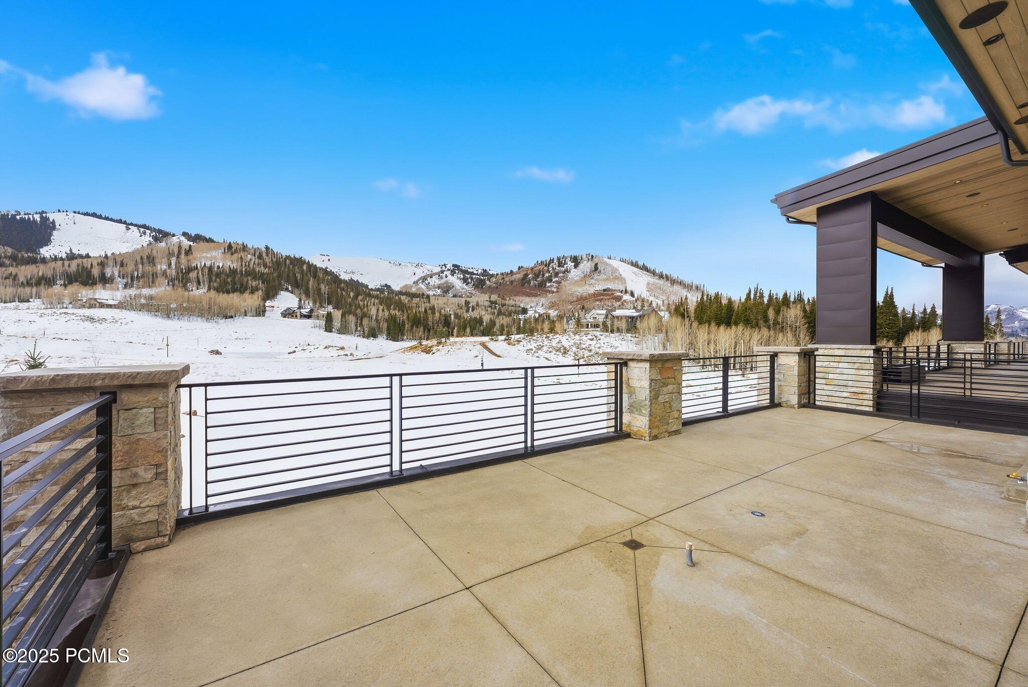Park City, Utah 84060, United States, 7 Bedrooms Bedrooms, ,10 BathroomsBathrooms,Residential,Active,215832