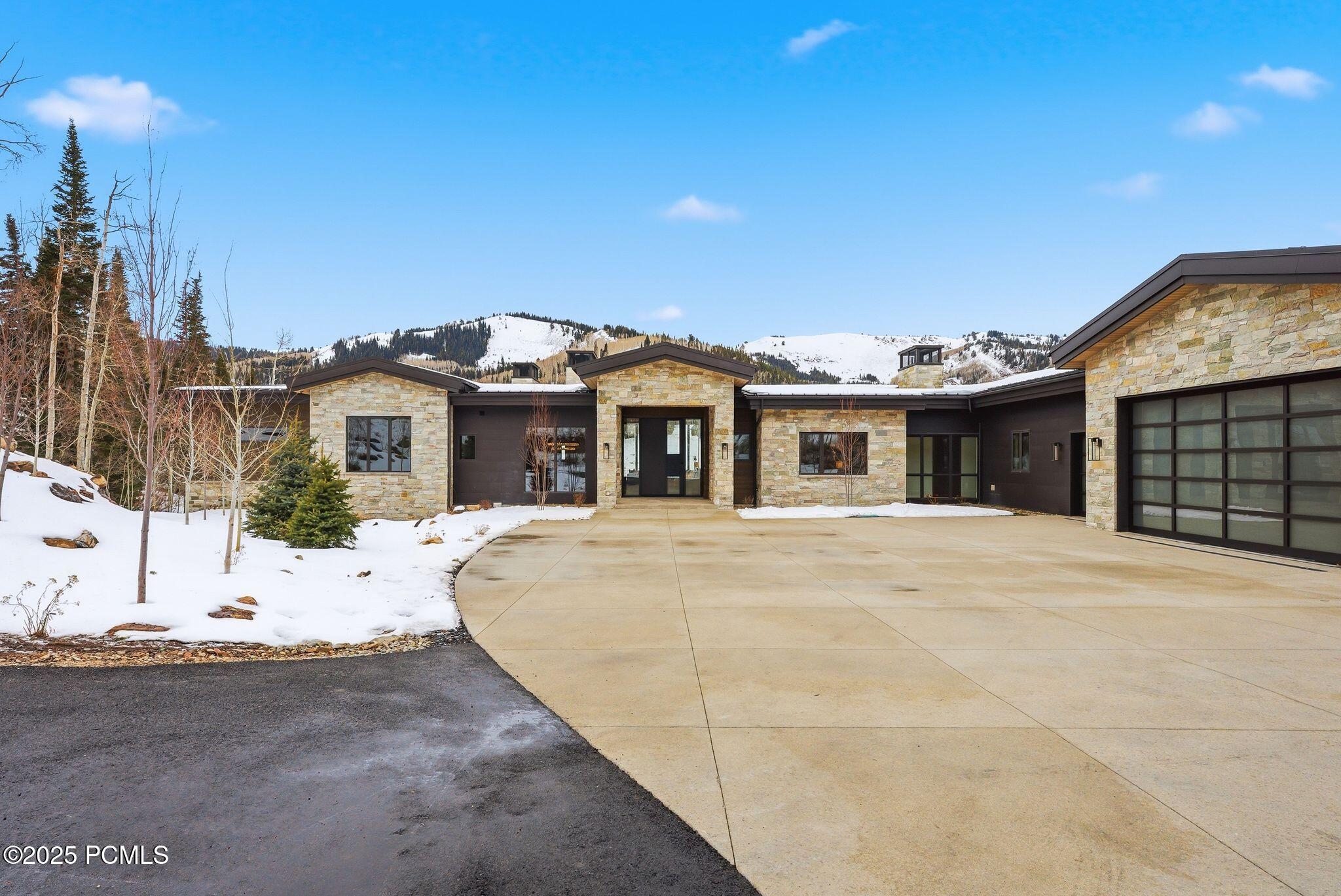 Park City, Utah 84060, United States, 7 Bedrooms Bedrooms, ,10 BathroomsBathrooms,Residential,Active,215832