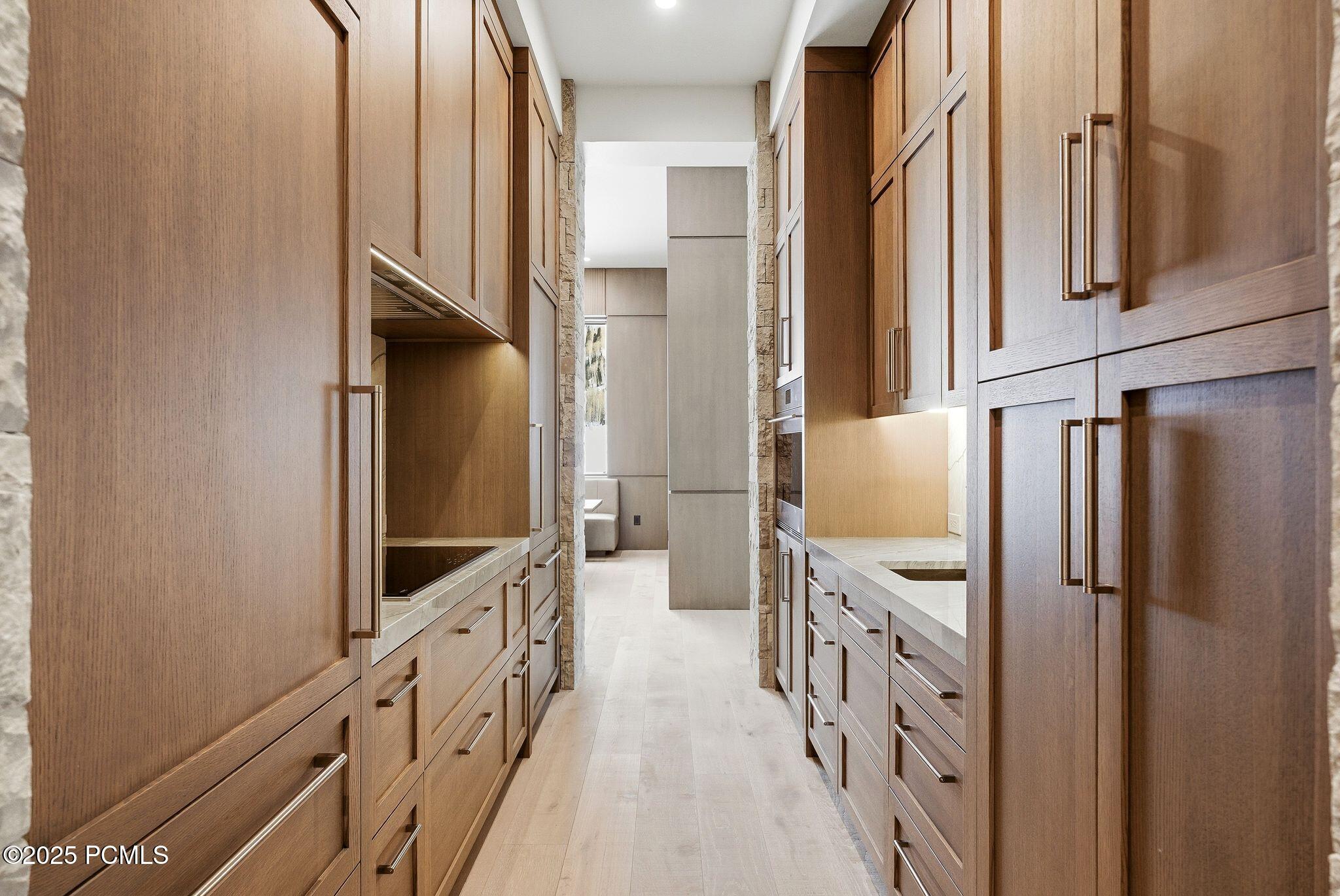 Park City, Utah 84060, United States, 7 Bedrooms Bedrooms, ,10 BathroomsBathrooms,Residential,Active,215832