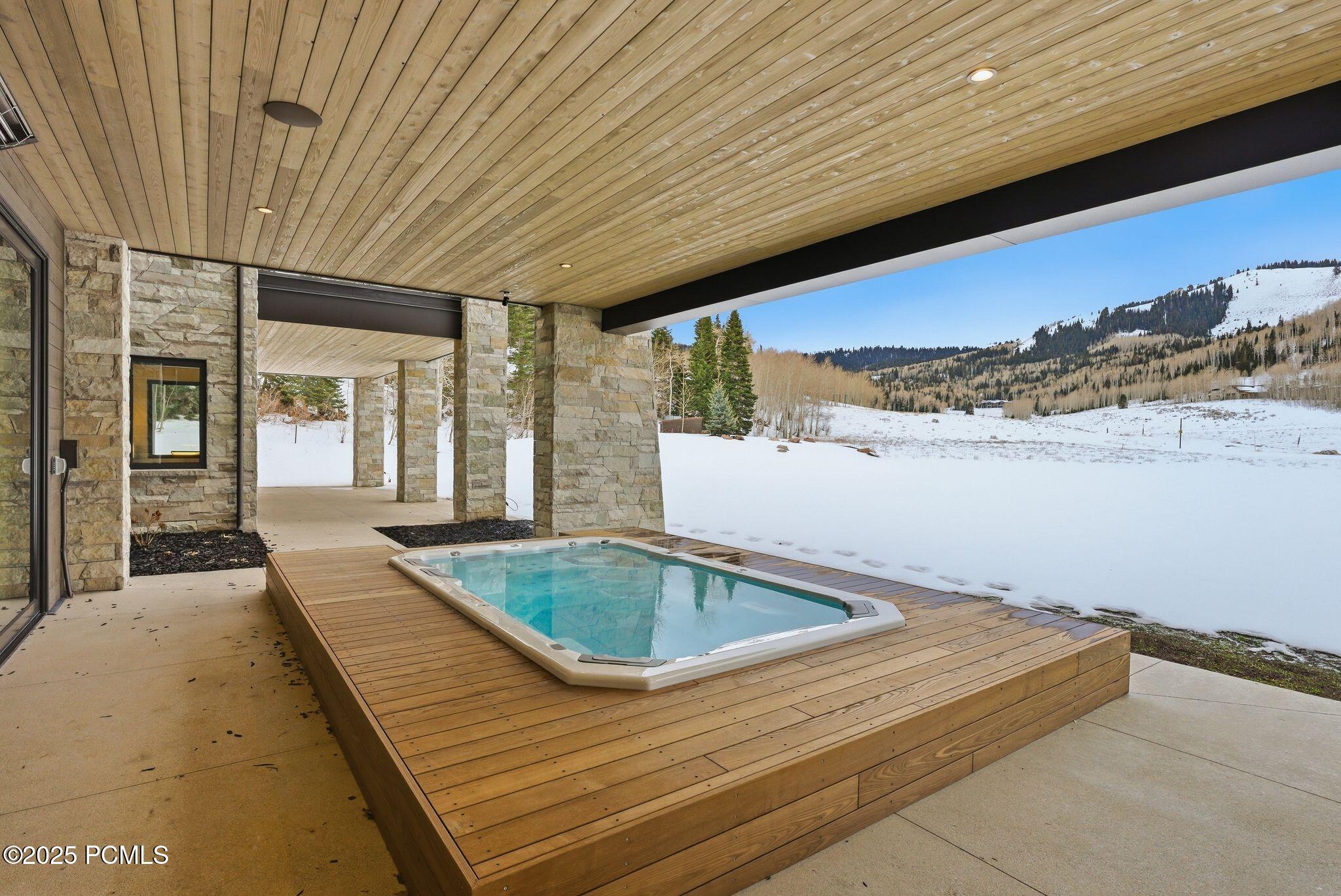 Park City, Utah 84060, United States, 7 Bedrooms Bedrooms, ,10 BathroomsBathrooms,Residential,Active,215832