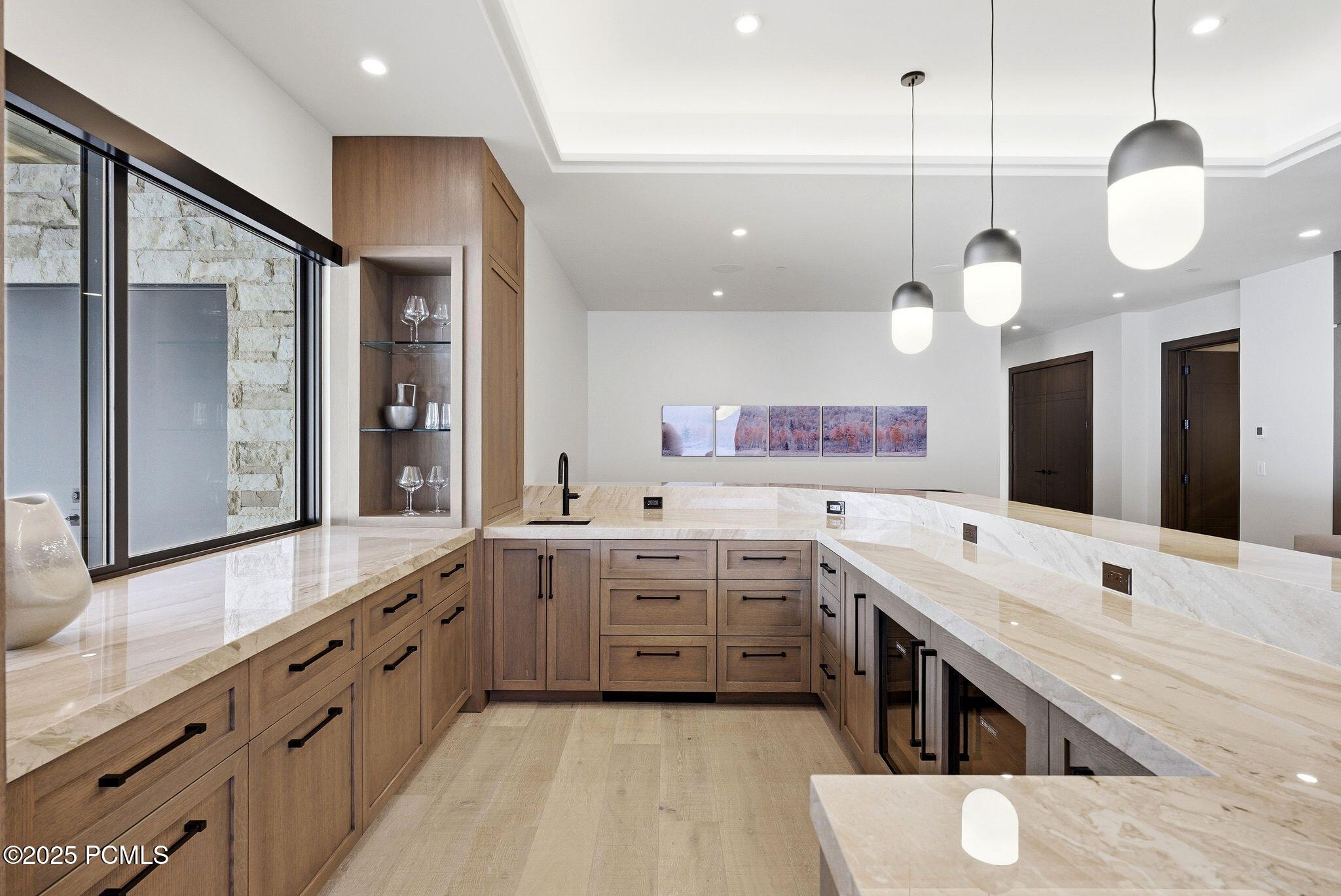 Park City, Utah 84060, United States, 7 Bedrooms Bedrooms, ,10 BathroomsBathrooms,Residential,Active,215832