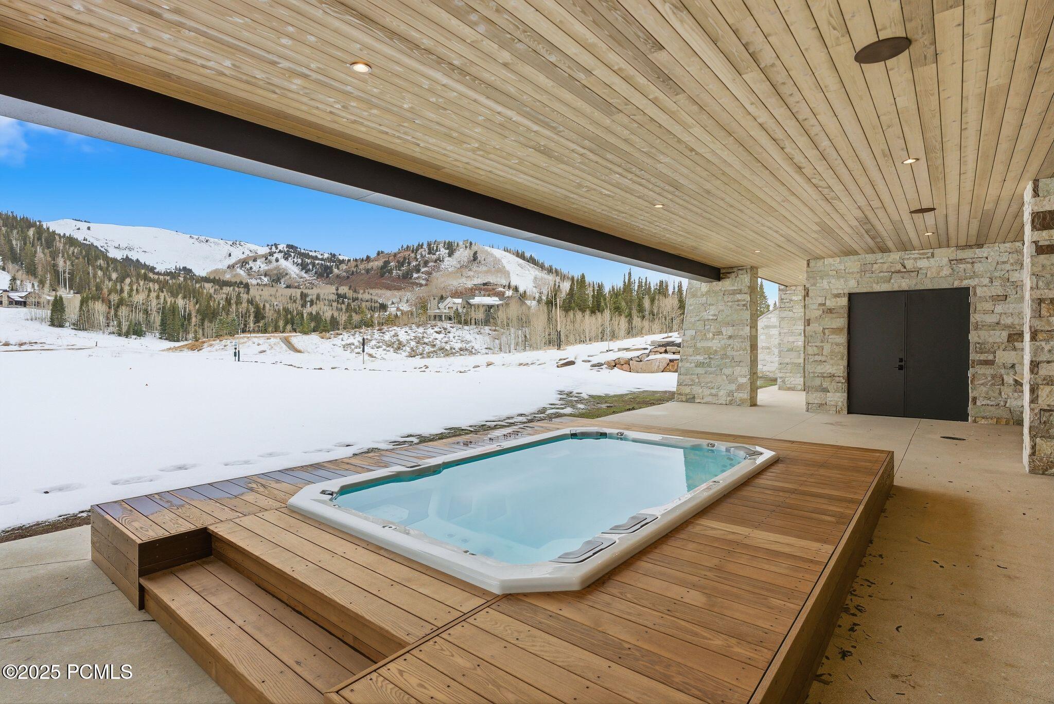 Park City, Utah 84060, United States, 7 Bedrooms Bedrooms, ,10 BathroomsBathrooms,Residential,Active,215832