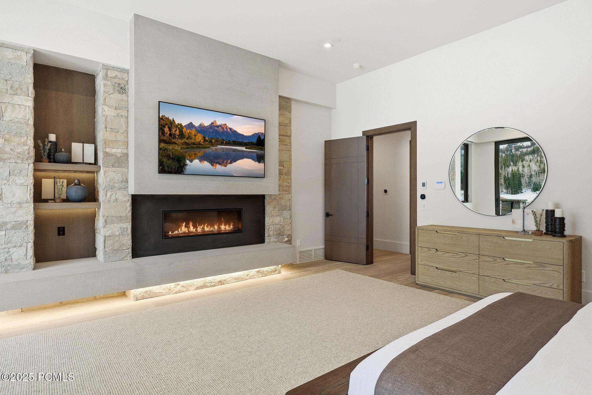 Park City, Utah 84060, United States, 7 Bedrooms Bedrooms, ,10 BathroomsBathrooms,Residential,Active,215832