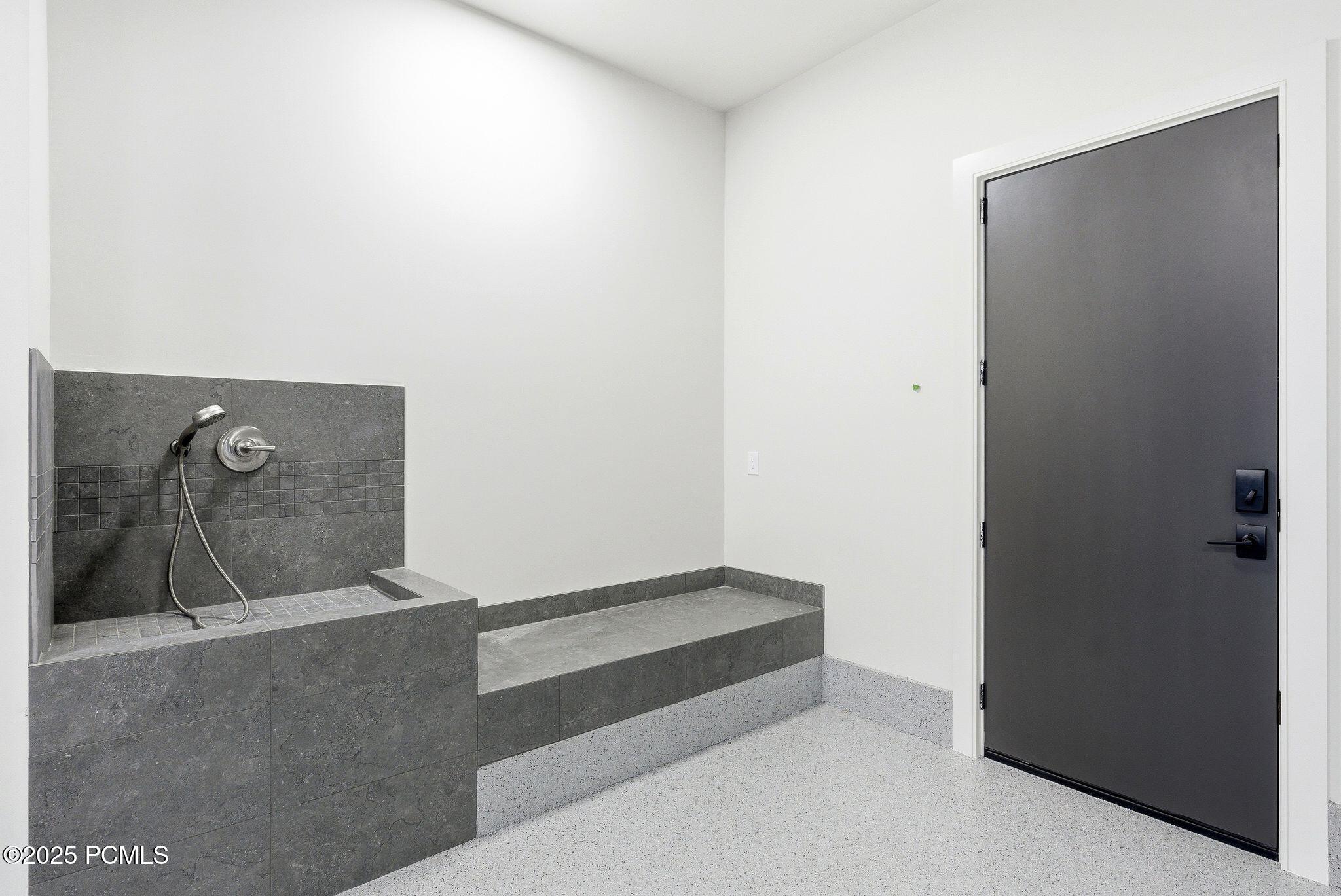 Park City, Utah 84060, United States, 7 Bedrooms Bedrooms, ,10 BathroomsBathrooms,Residential,Active,215832