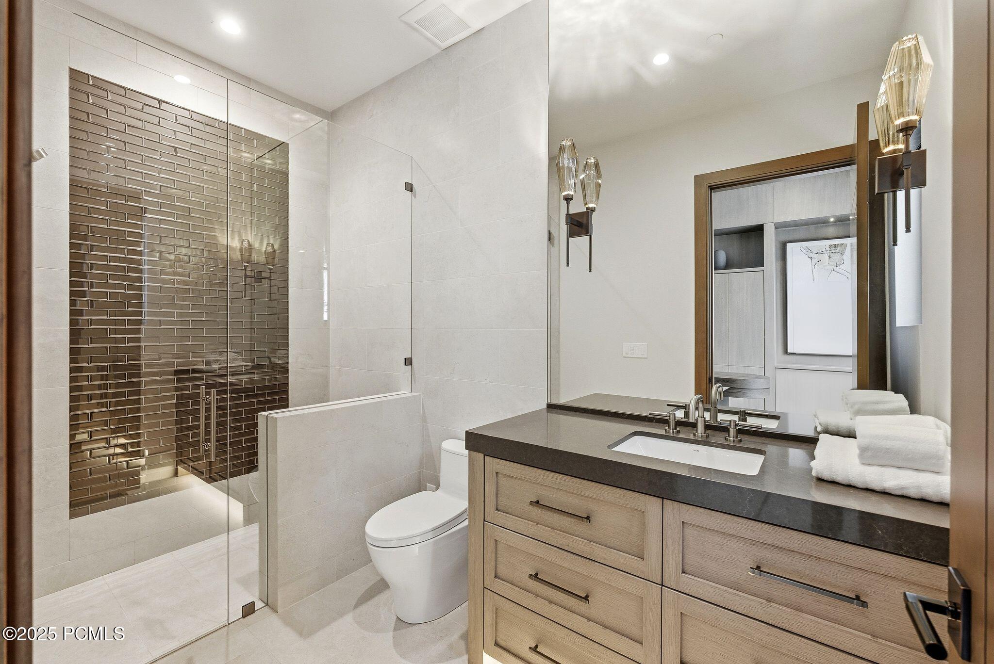 Park City, Utah 84060, United States, 7 Bedrooms Bedrooms, ,10 BathroomsBathrooms,Residential,Active,215832