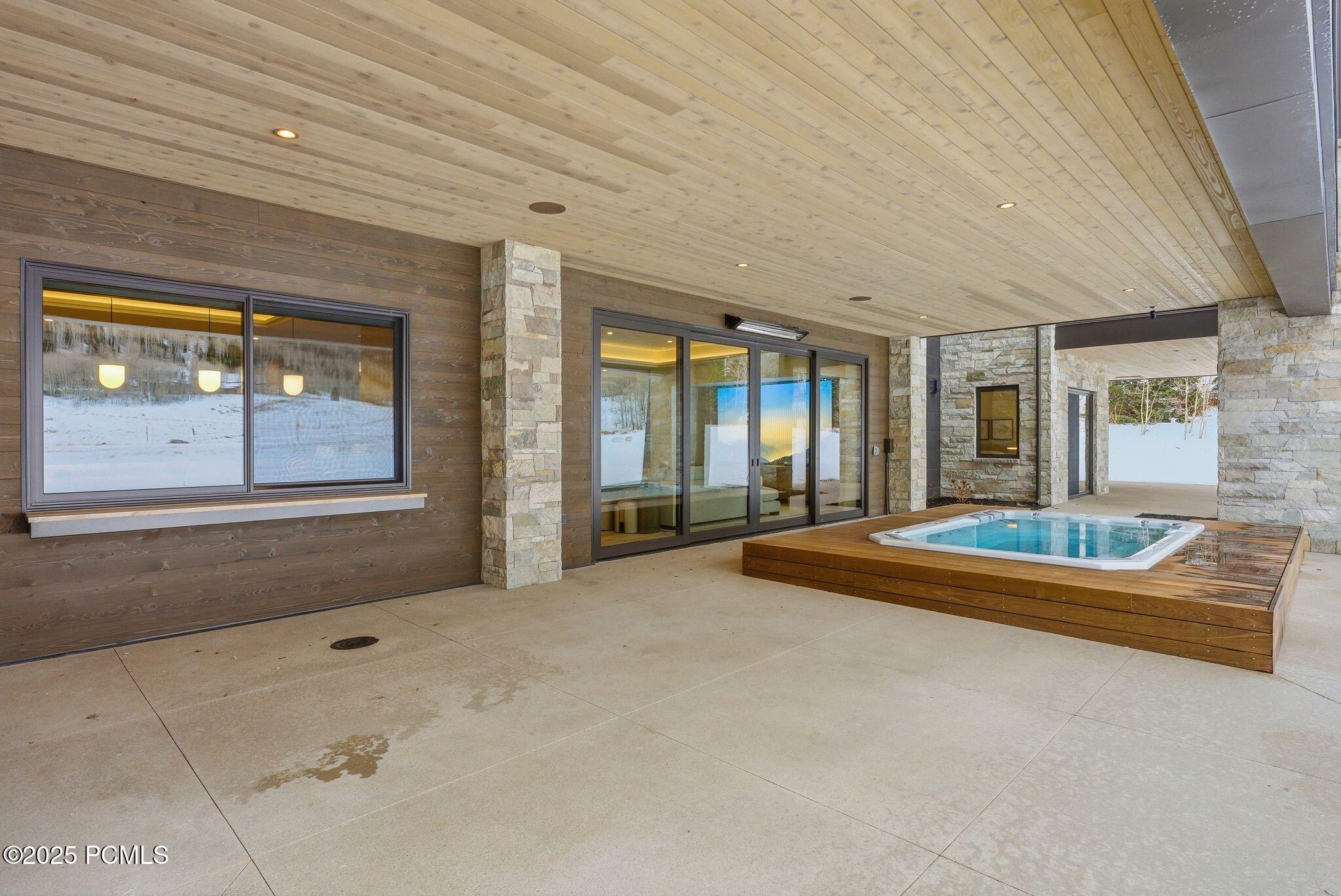 Park City, Utah 84060, United States, 7 Bedrooms Bedrooms, ,10 BathroomsBathrooms,Residential,Active,215832