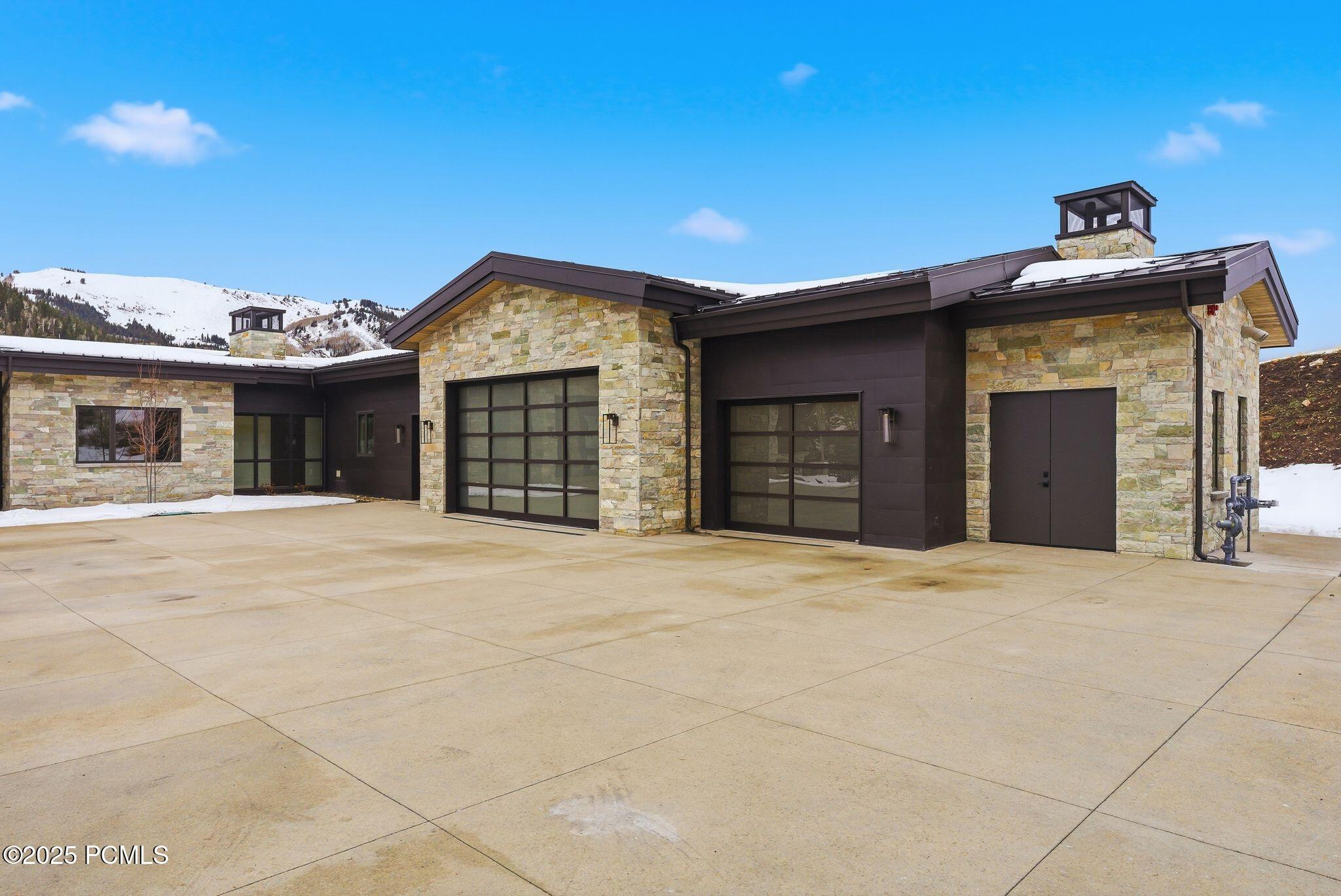 Park City, Utah 84060, United States, 7 Bedrooms Bedrooms, ,10 BathroomsBathrooms,Residential,Active,215832