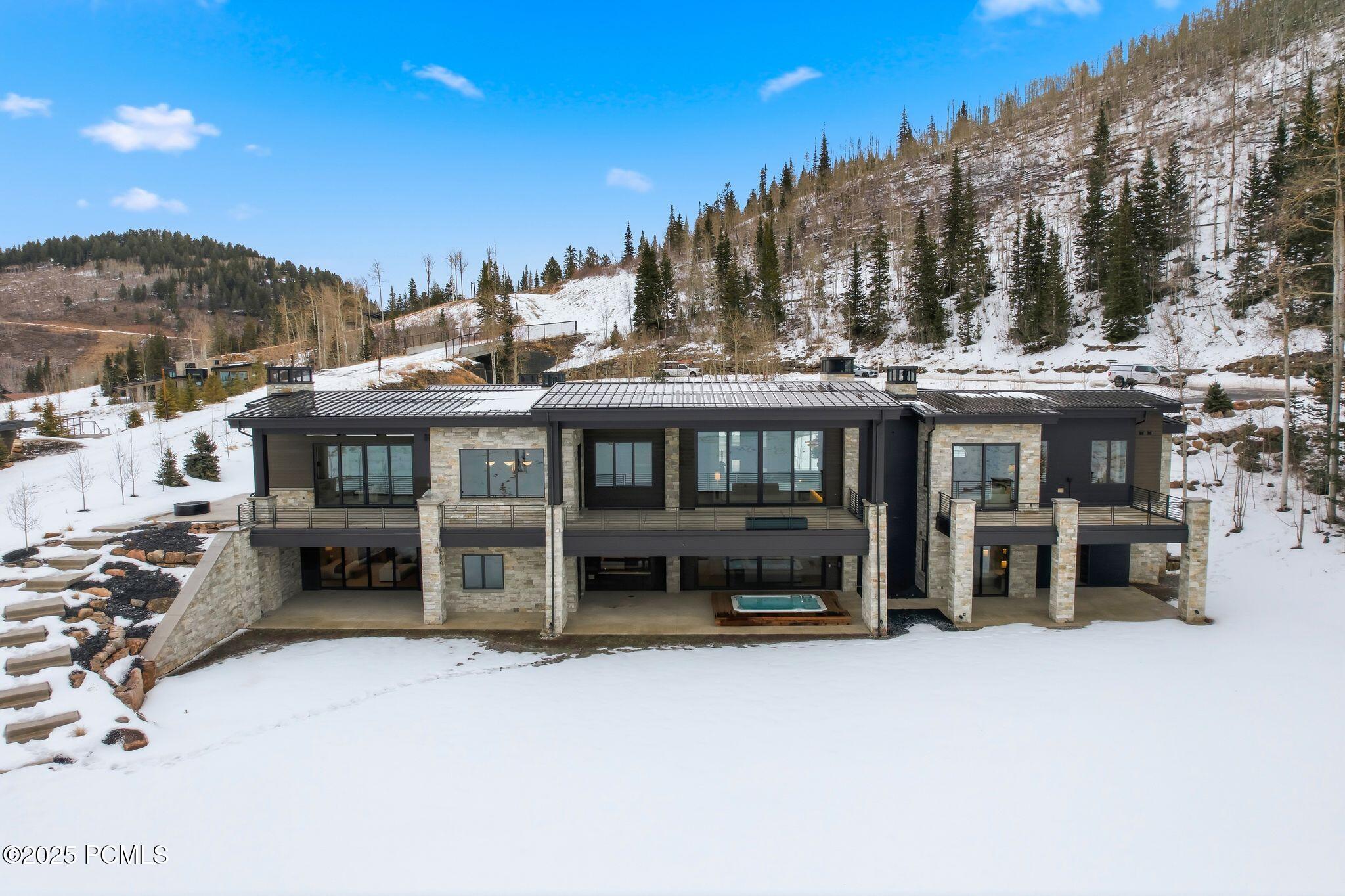 Park City, Utah 84060, United States, 7 Bedrooms Bedrooms, ,10 BathroomsBathrooms,Residential,Active,215832