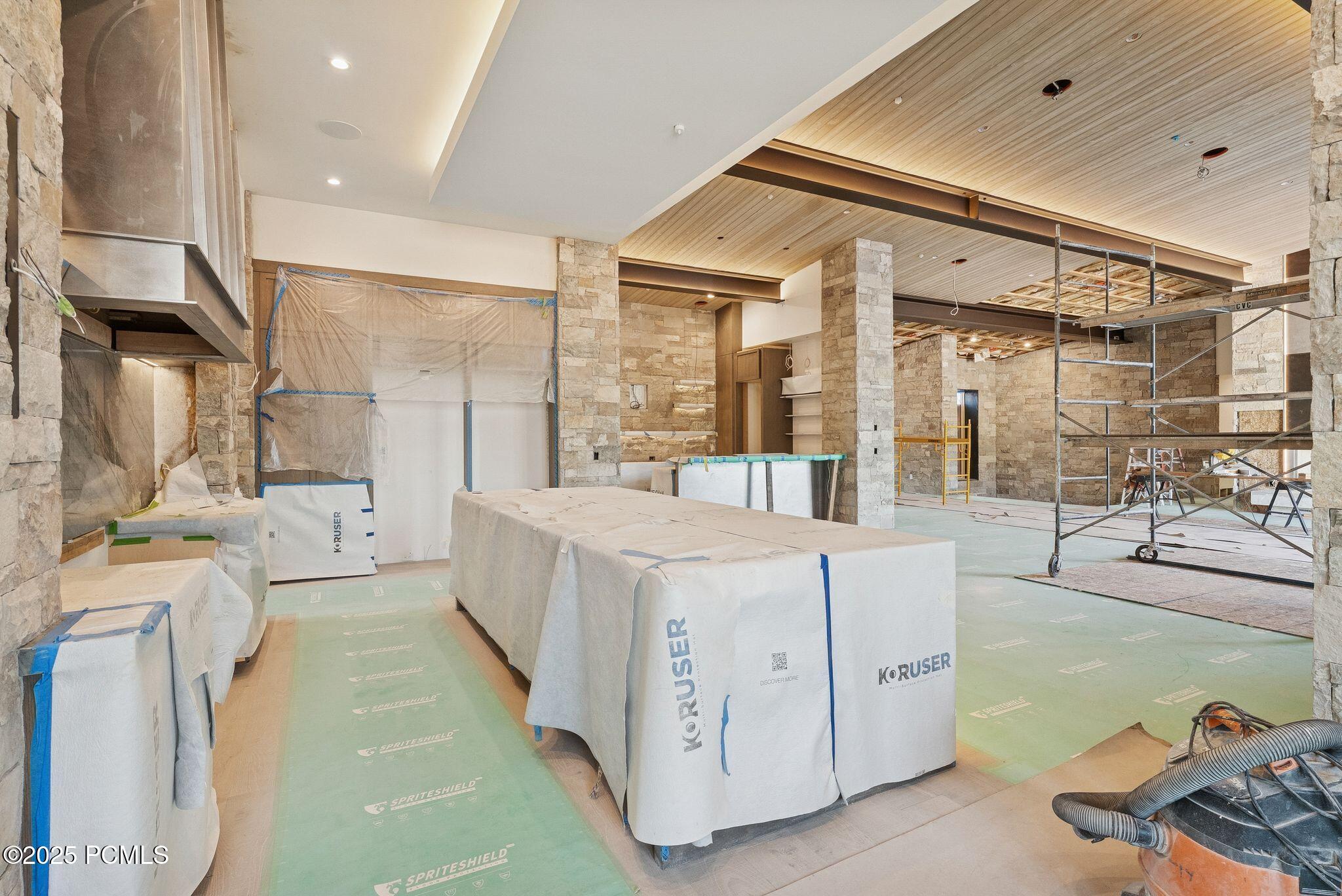 Park City, Utah 84060, United States, 7 Bedrooms Bedrooms, ,10 BathroomsBathrooms,Residential,Active,215832