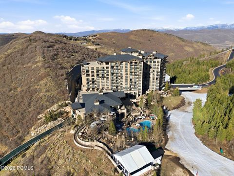 Condo For Sale - 3521 W Deer Crest Estates Drive #433<br/> Wasatch County, Park City, UT 84060