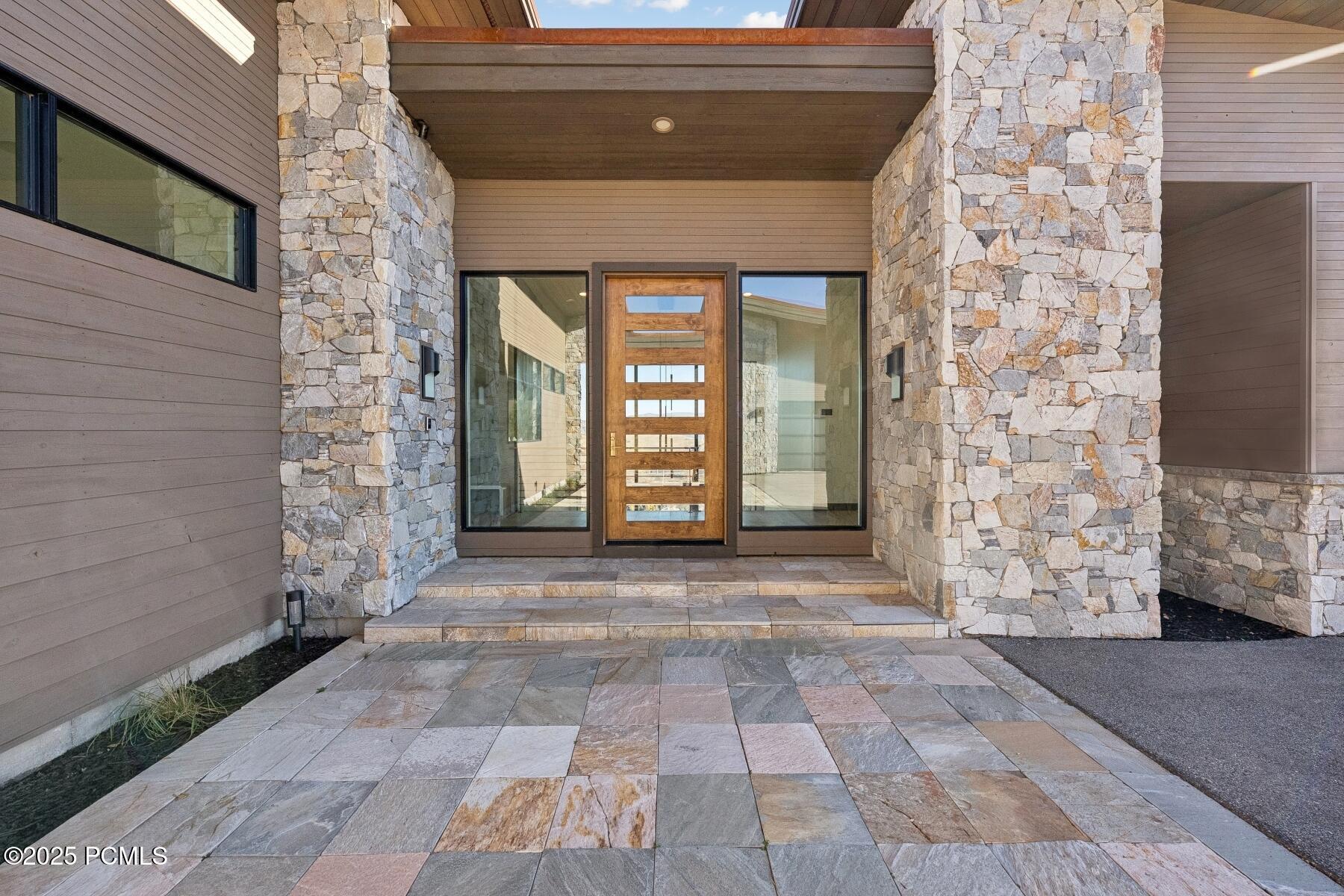 Park City, Utah 84098, United States, 4 Bedrooms Bedrooms, ,5 BathroomsBathrooms,Residential,Active,234472