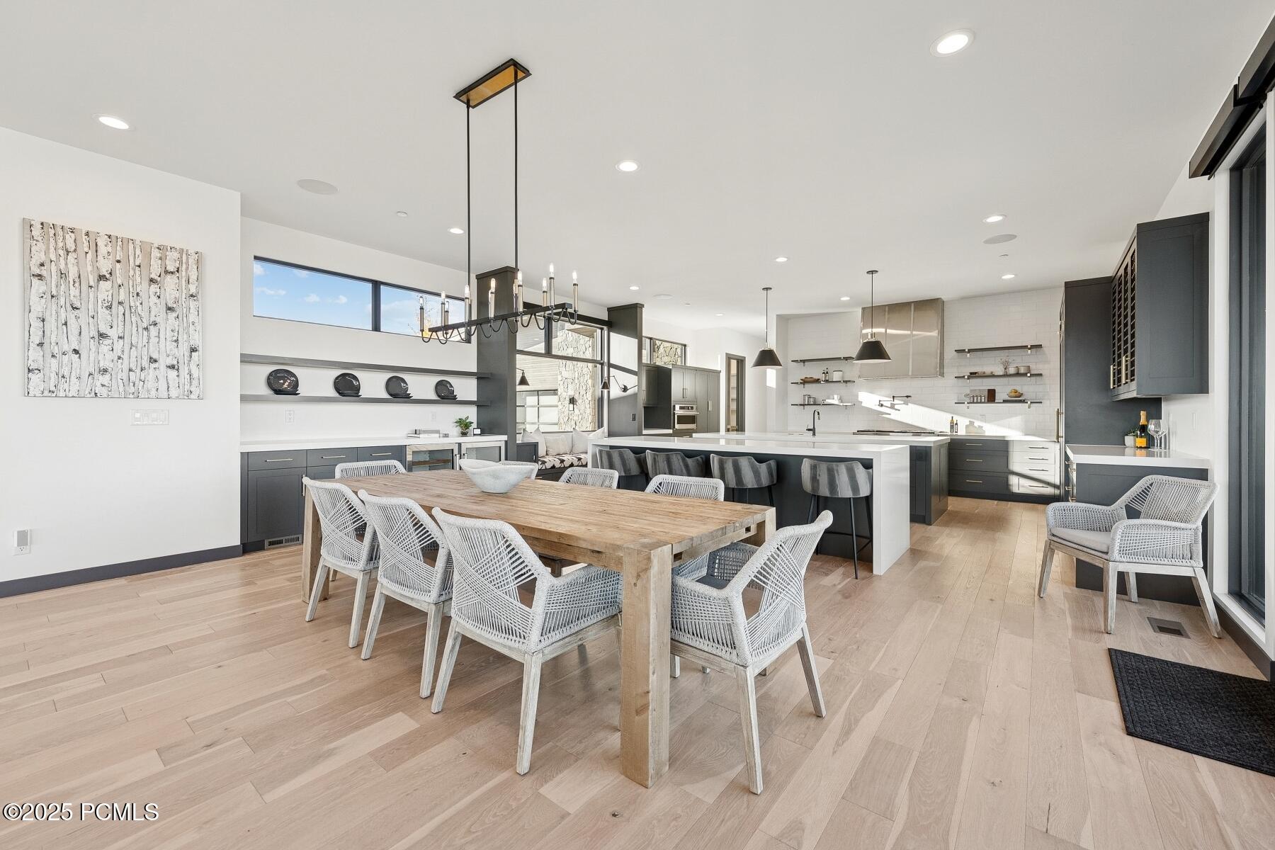 Park City, Utah 84098, United States, 4 Bedrooms Bedrooms, ,5 BathroomsBathrooms,Residential,Active,234472