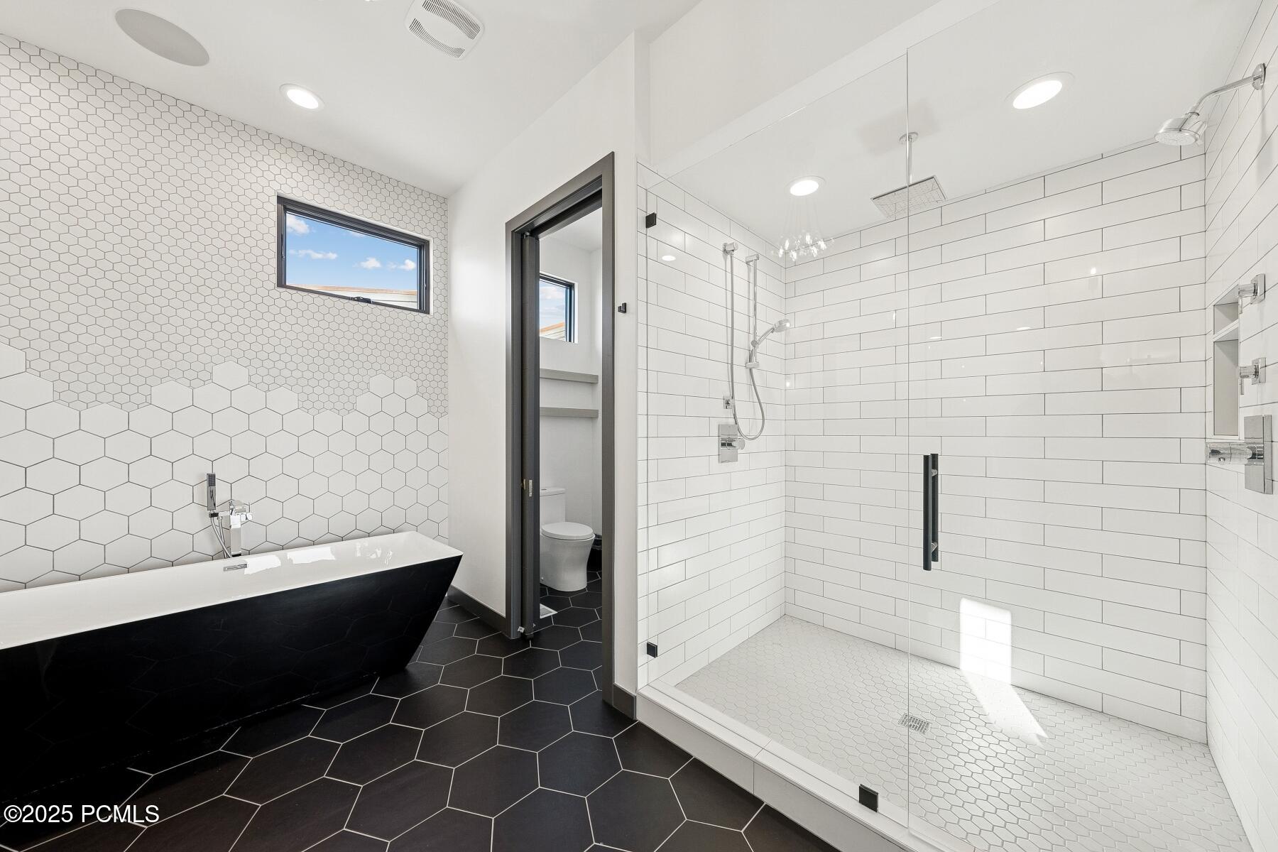 Park City, Utah 84098, United States, 4 Bedrooms Bedrooms, ,5 BathroomsBathrooms,Residential,Active,234472