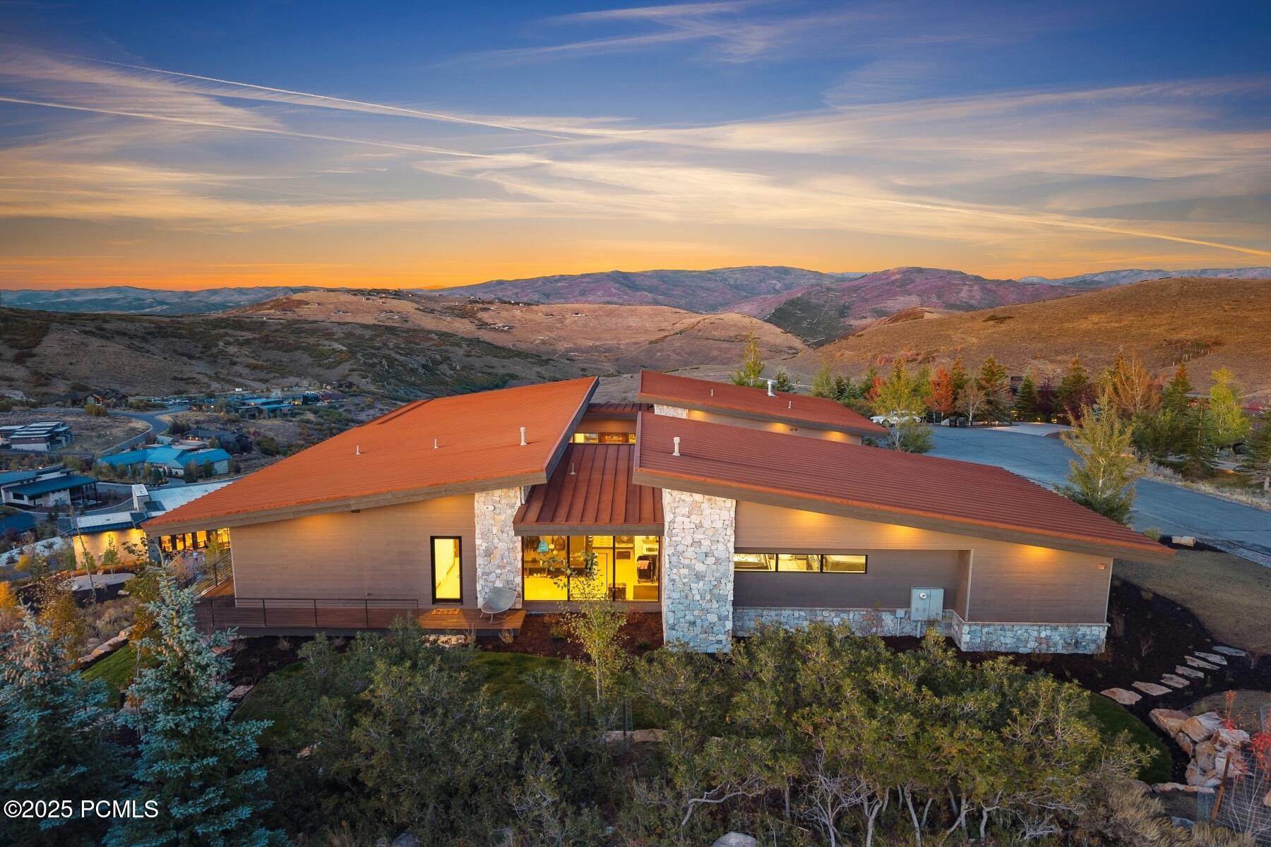 Park City, Utah 84098, United States, 4 Bedrooms Bedrooms, ,5 BathroomsBathrooms,Residential,Active,234472