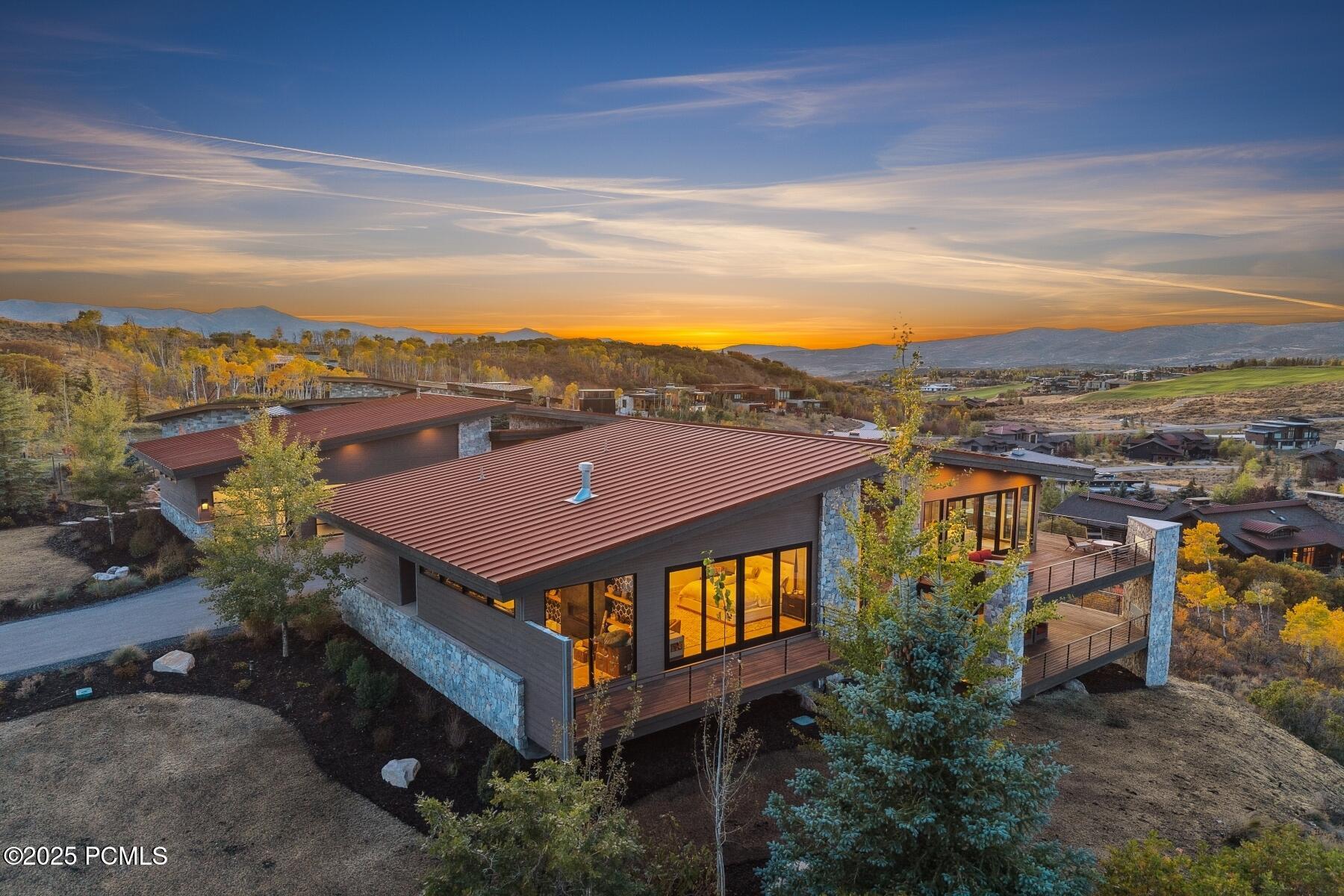 Park City, Utah 84098, United States, 4 Bedrooms Bedrooms, ,5 BathroomsBathrooms,Residential,Active,234472