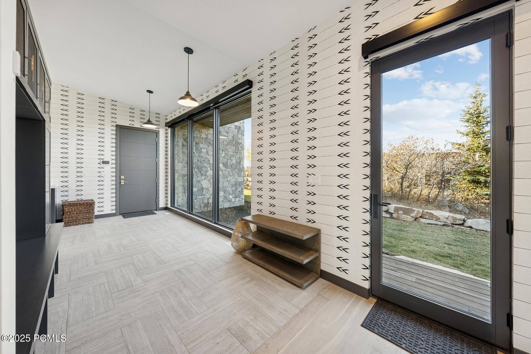 Park City, Utah 84098, United States, 4 Bedrooms Bedrooms, ,5 BathroomsBathrooms,Residential,Active,234472